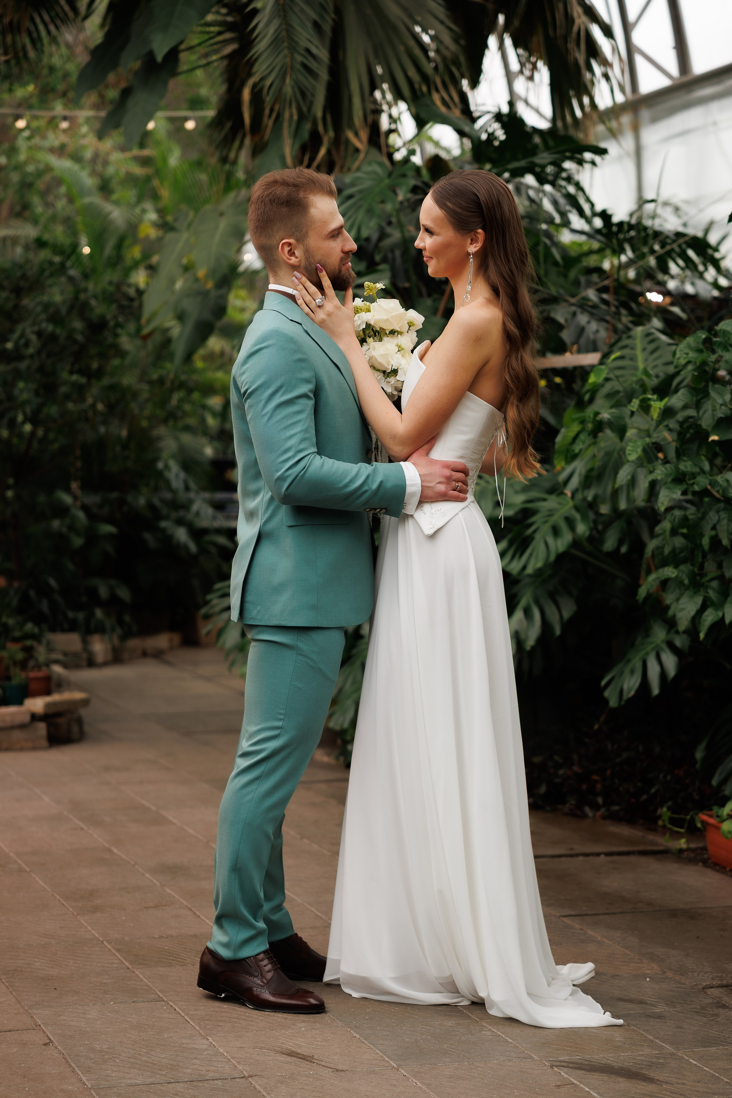 Свадебная прогулка в оранжерее. Питер. Свадебный и семейный фотограф в Москве Красинская Мария