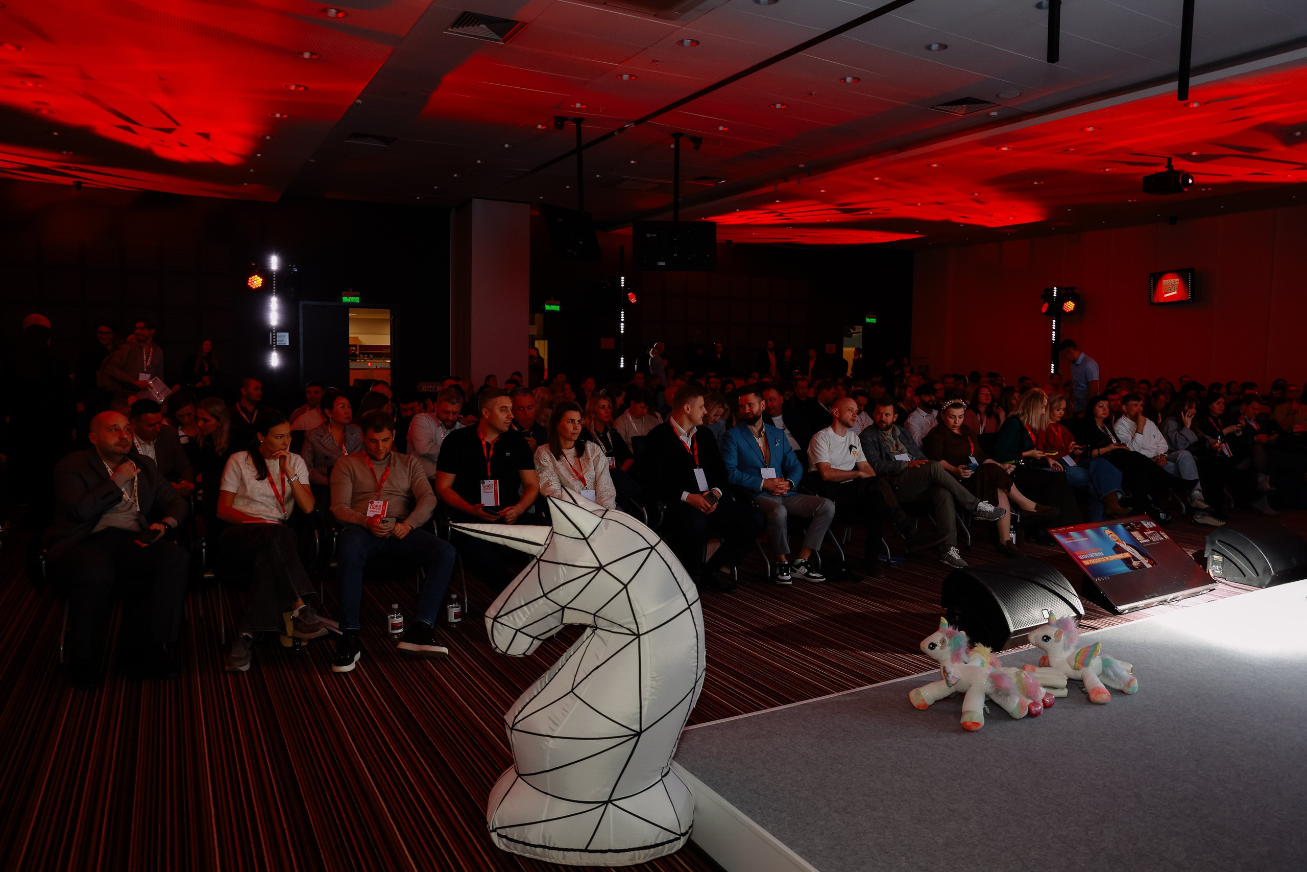 BUSNESS STANDUP с Оскаром Хартманном. Фотограф Юлия Мальцева