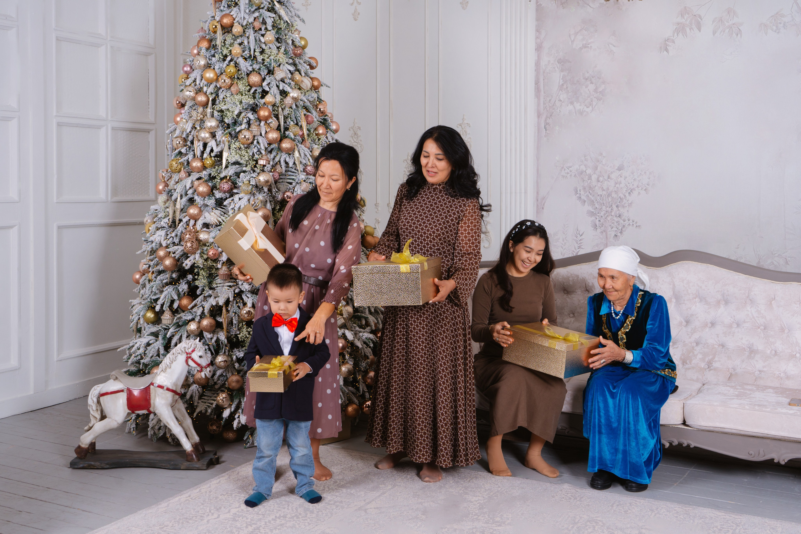 Семейная фотосессия. Профессиональная съемка в Алматы