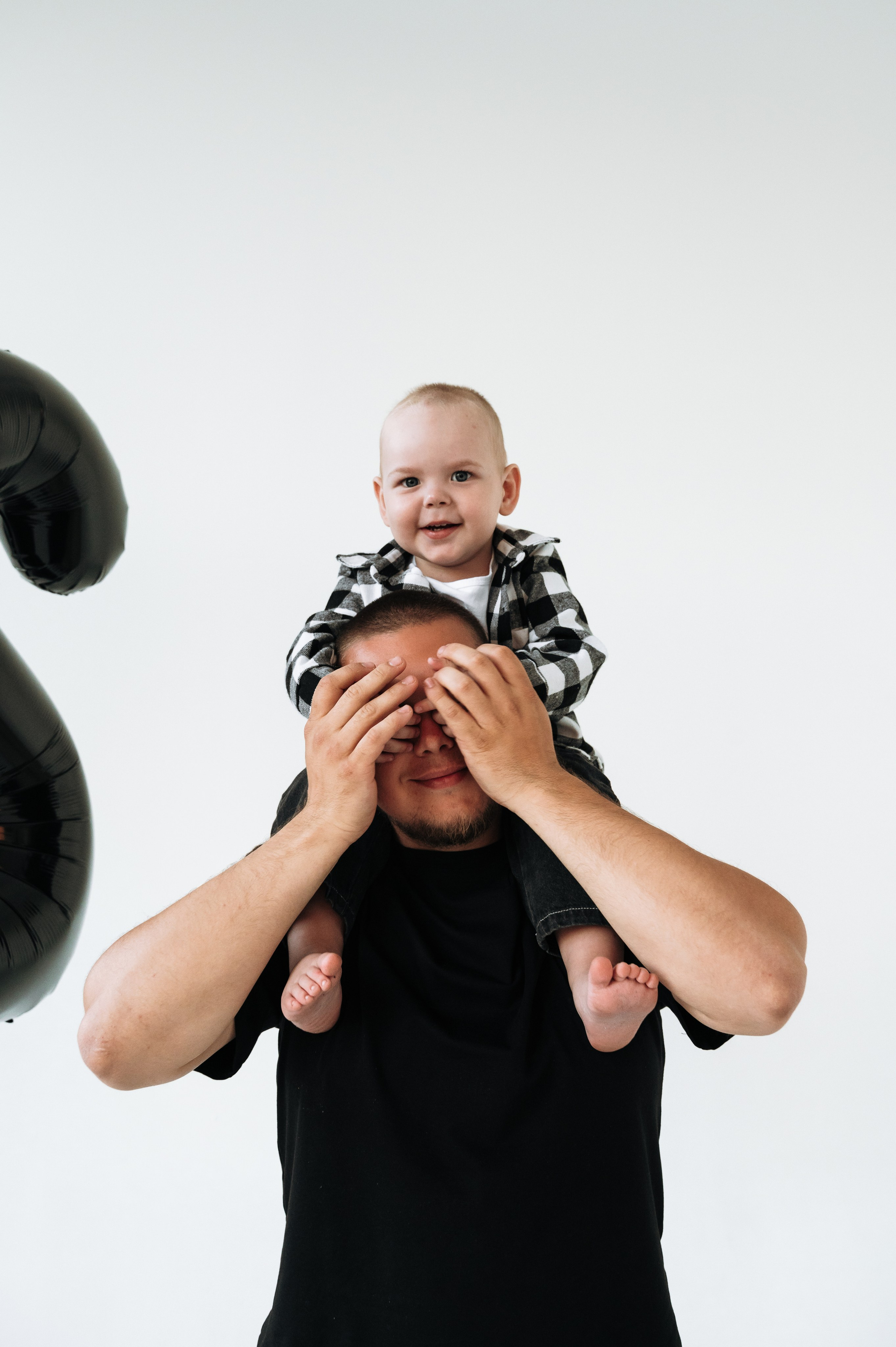 Фотосессия на день рождения мальчика 2 года. Портретный и семейный фотограф в Екатеринбурге Мария Чахеева