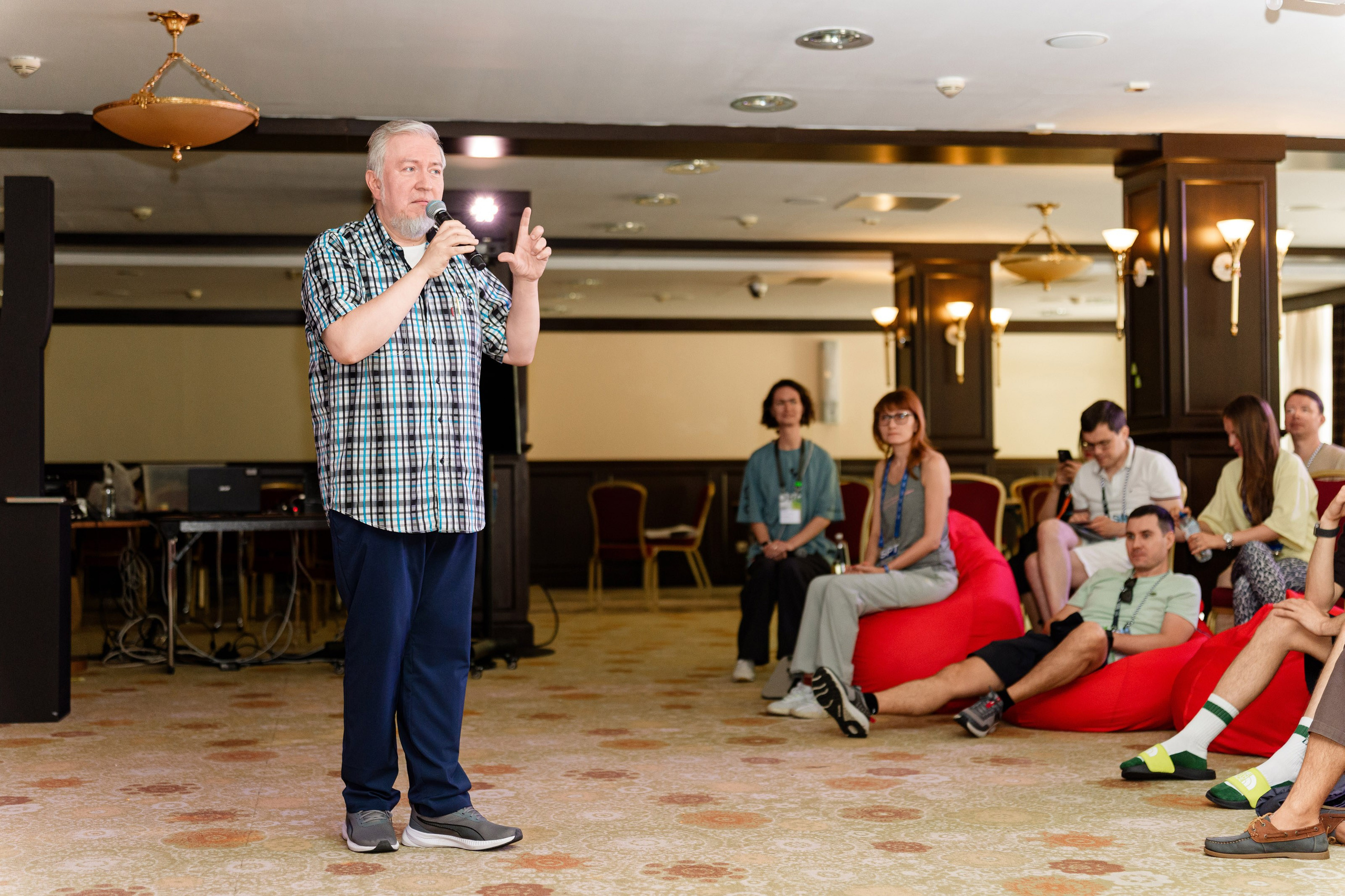 Бизнес-завтраки и дискуссии. South HUB