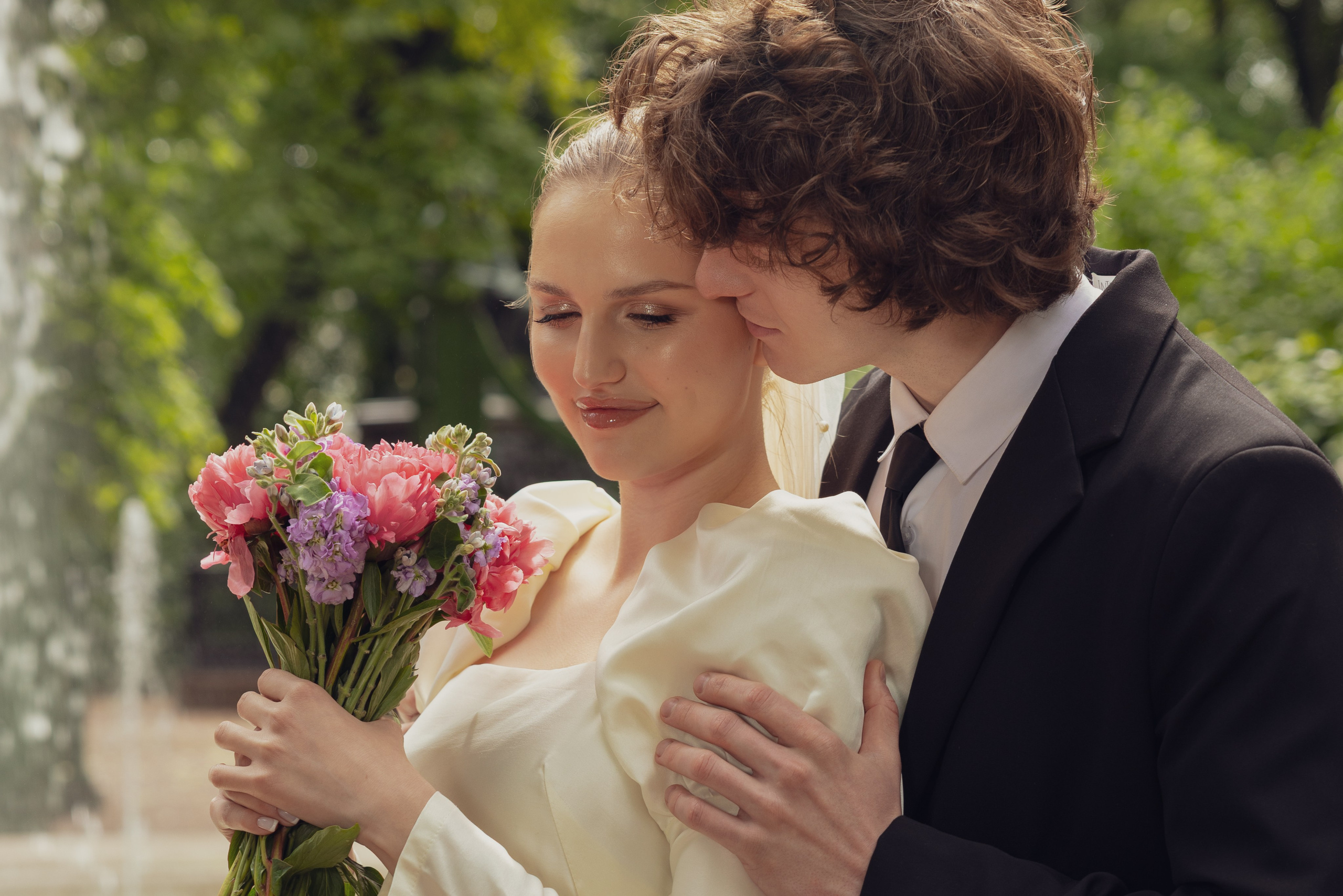 Свадебная прогулка в Летнем саду. Фотограф в Санкт-Петербурге Вагнер Юлия