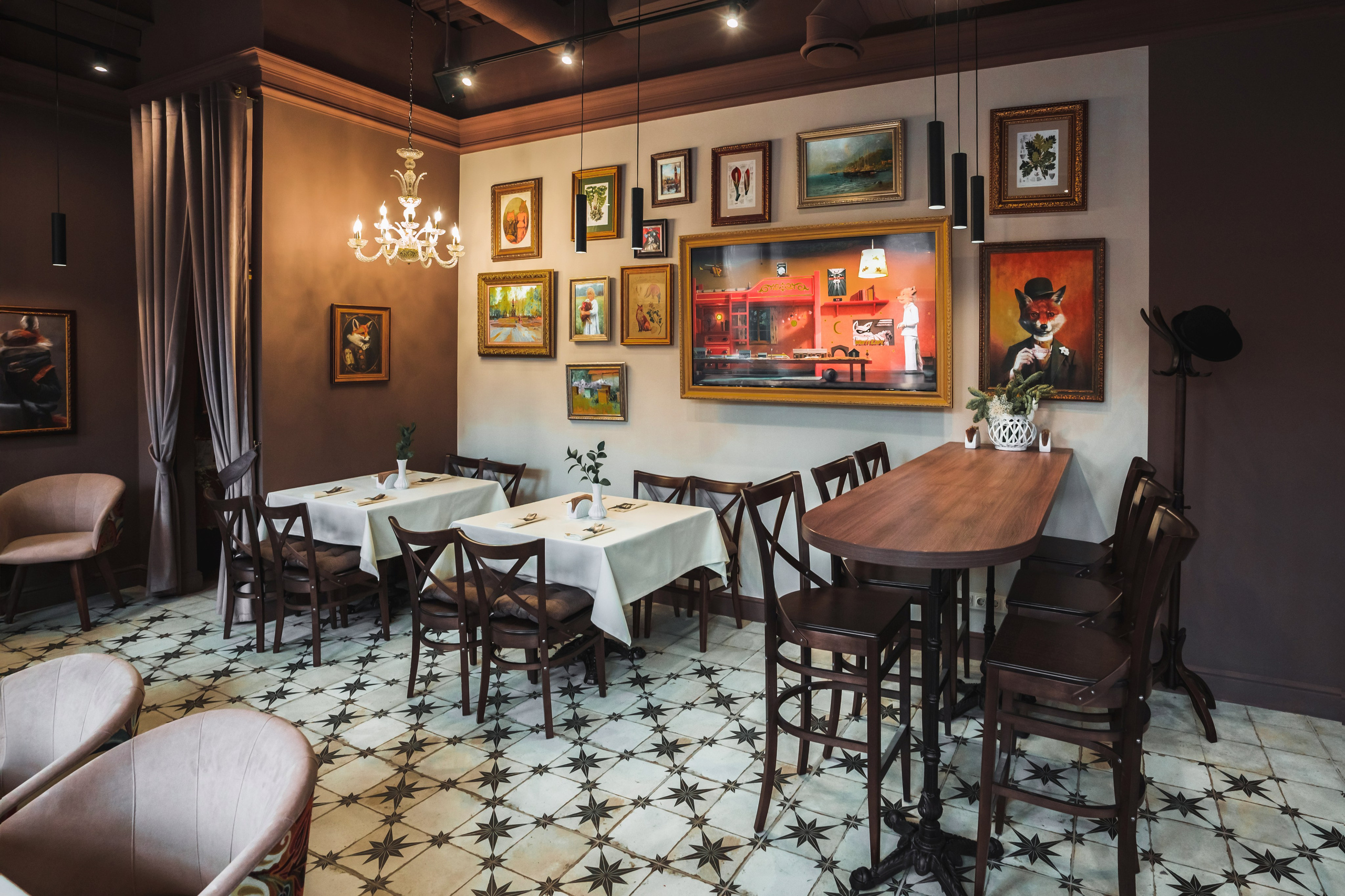 Кафе «Лисы, спички, два стола». Фотограф Казань