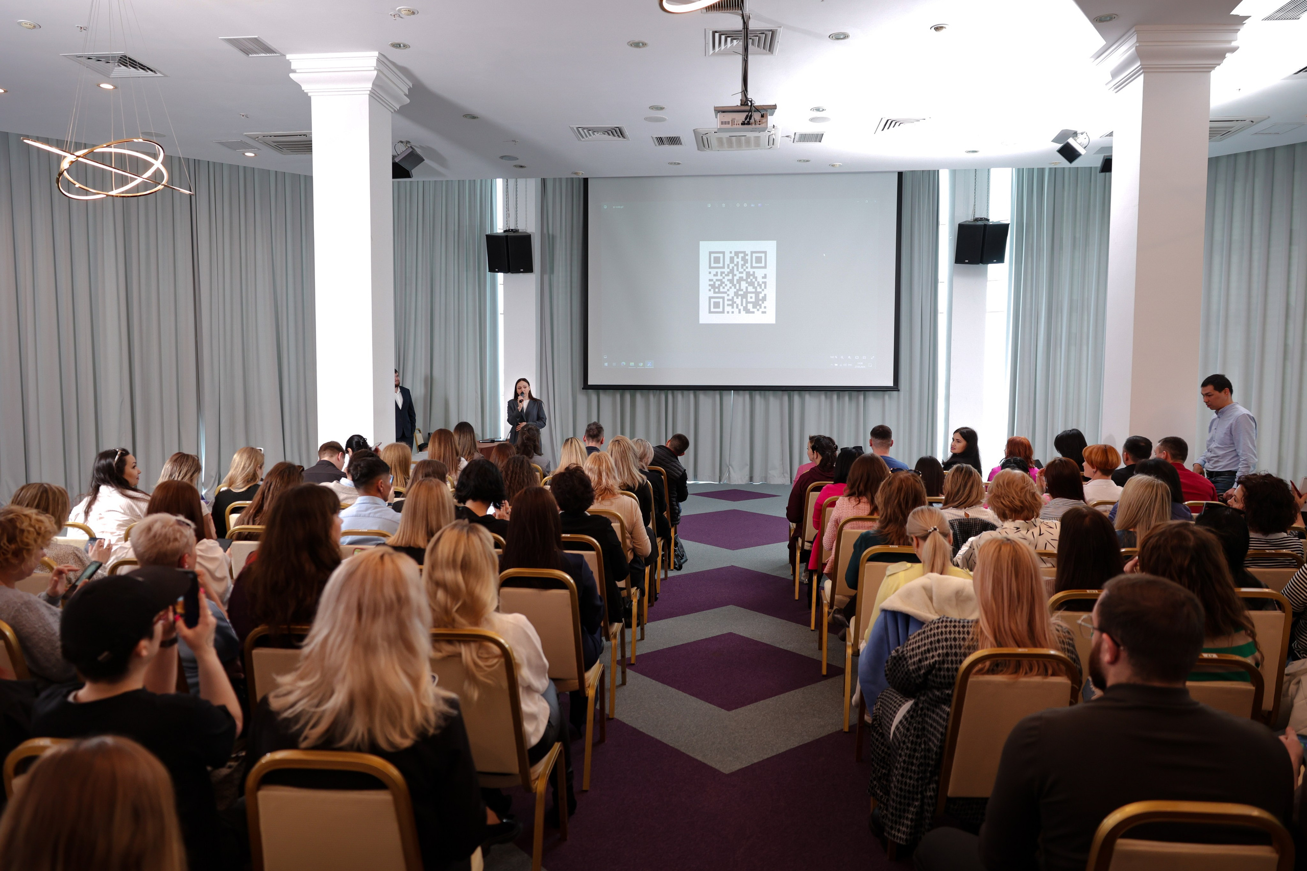 Конференция в Grand Hotel. Свадебный фотограф Астрахань