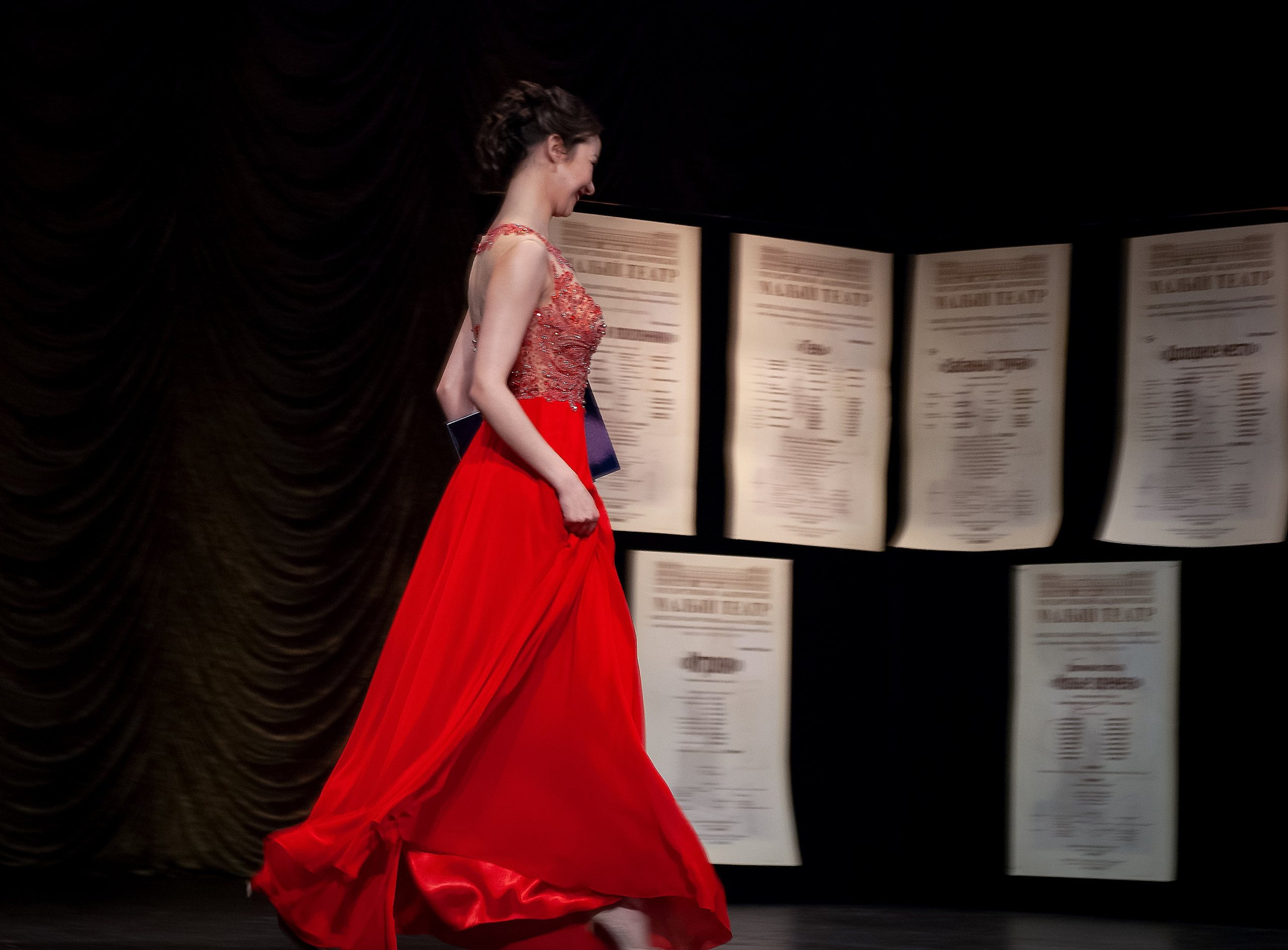 Репортаж -Выпускной. Портретный Студийный и уличный фотограф Москва. Индивидуальные, Семейные, Беременность, Будуар, Каталог, контент съемки для блога и бизнеса