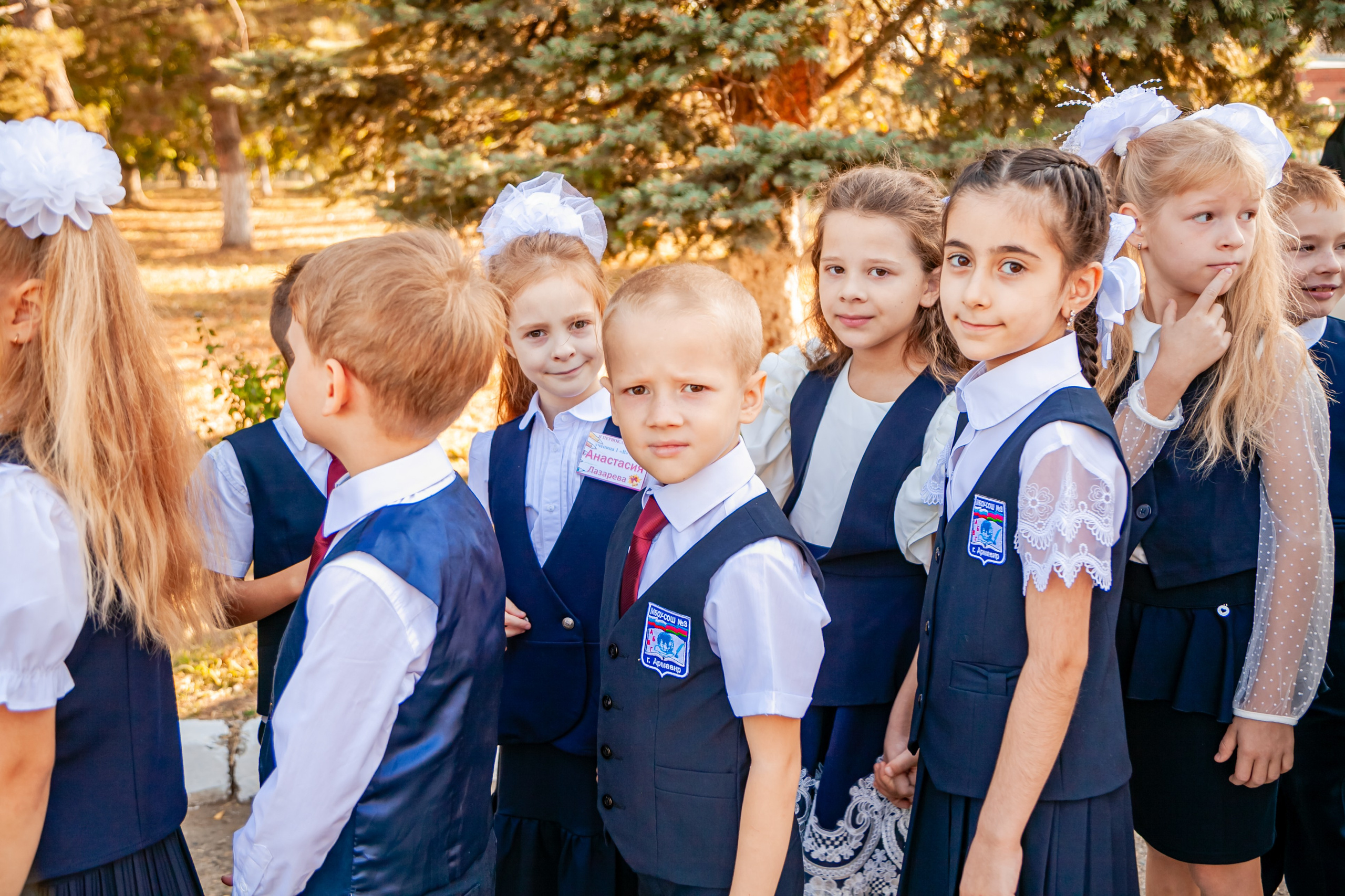 1 сентября линейка. Свадебный и семейный фотограф в Армавире