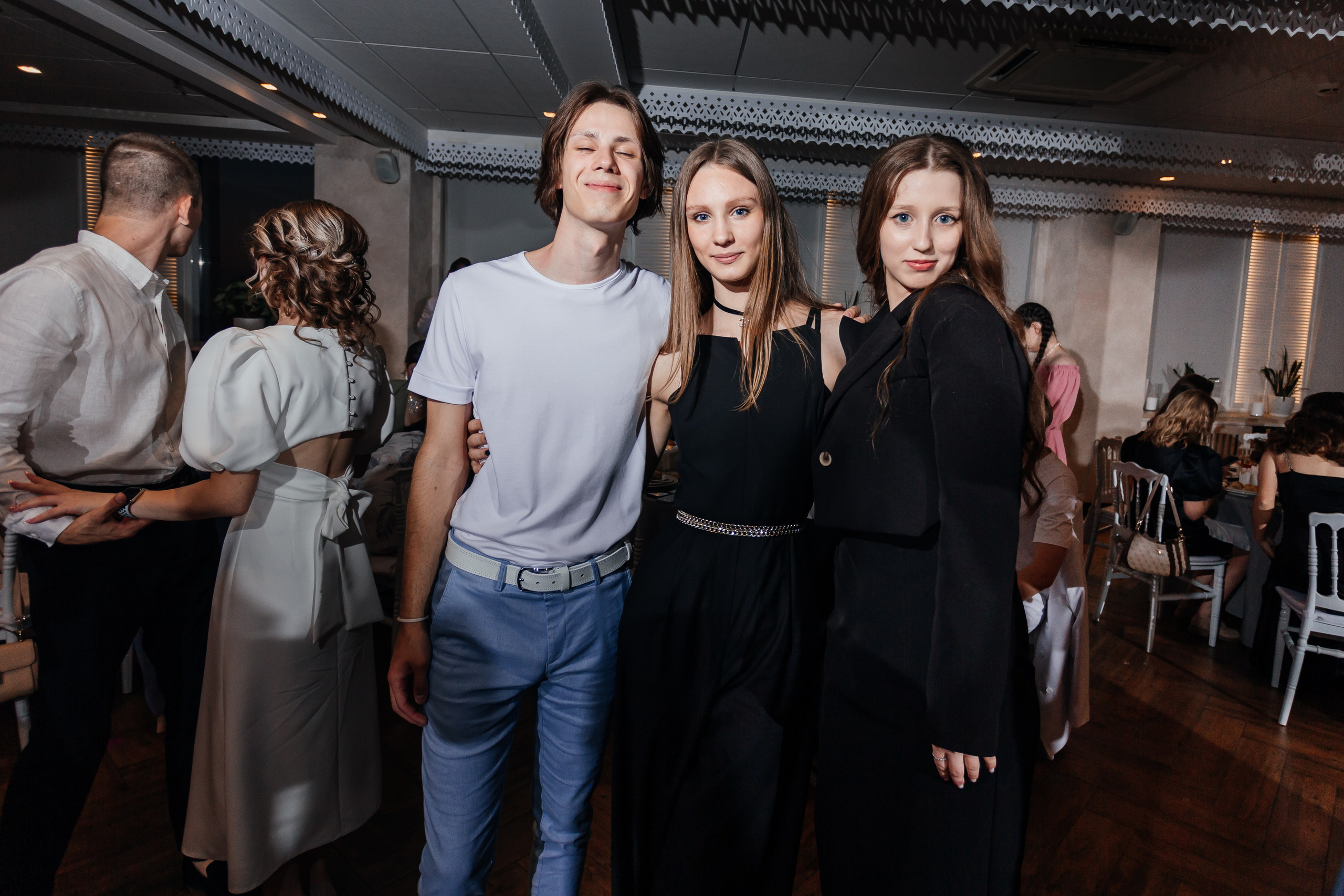 Выпускной 11 «А». Школа № 42. Свадебный фотограф в Краснодаре Николай Крауз