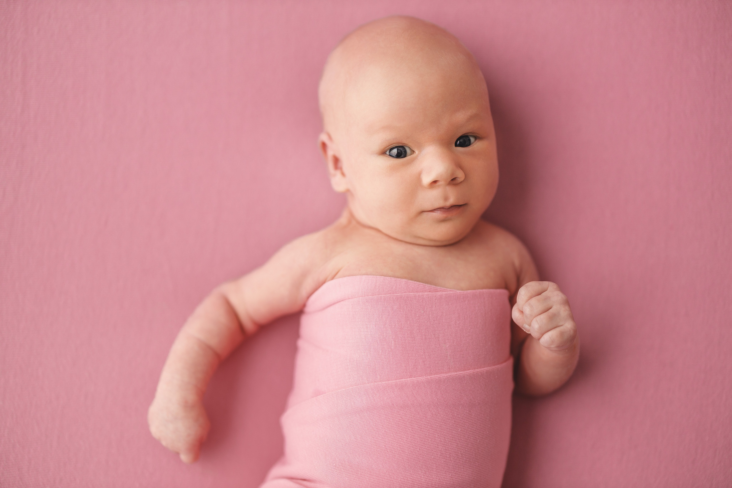Ньюборн фотосессии в Старом Осколе. Фотостудия для новорожденных в Старом Осколе Гильфановых Юрия и Ольги