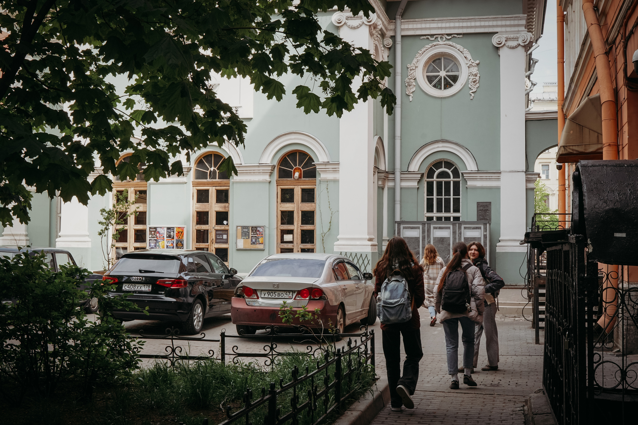 САНКТ-ПЕТЕРБУРГ. Май 2022. Фотограф Наталья Погодина в г. Обнинске