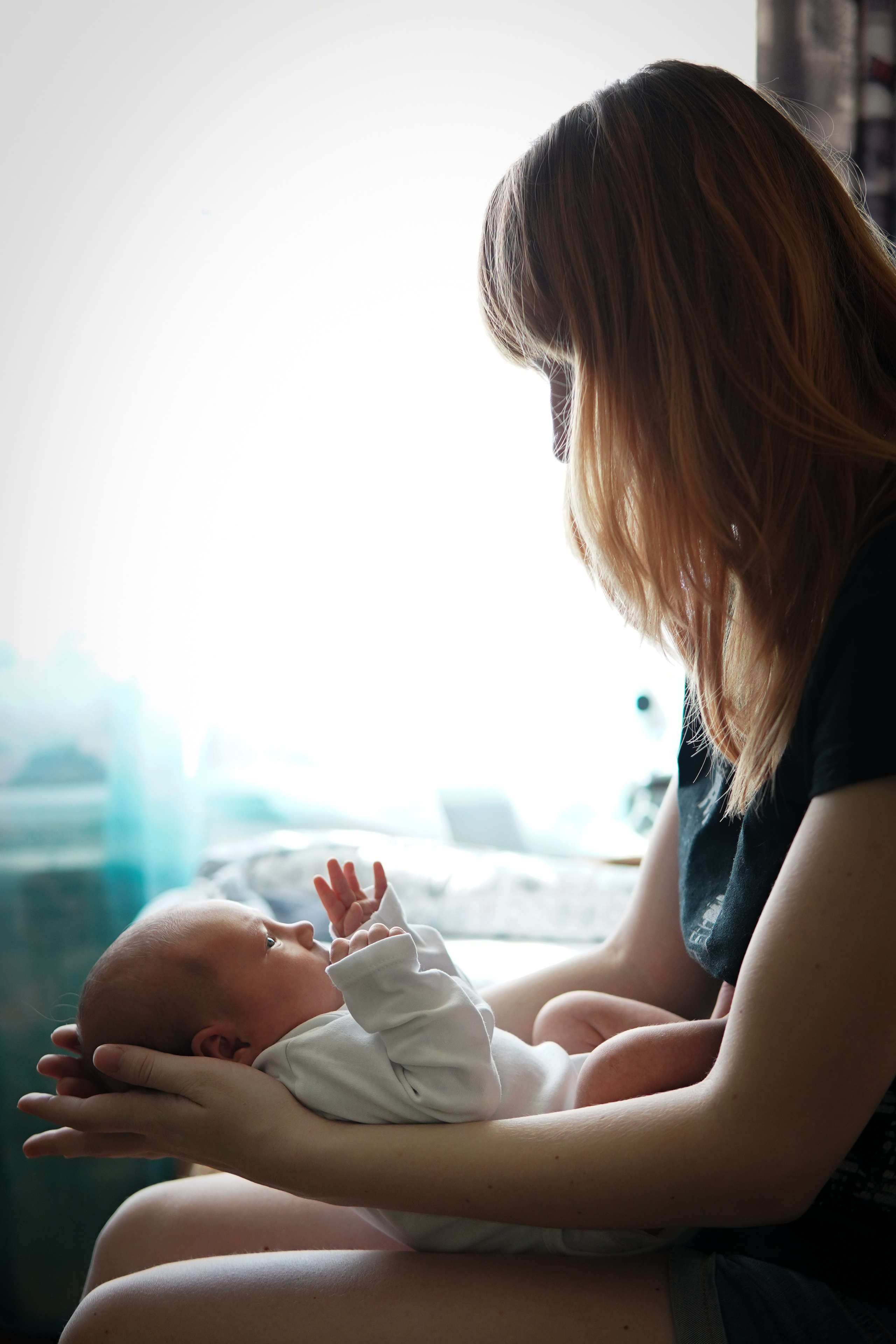 Съемка новорожденного с мамой. Фотограф Наталья Погодина в г. Обнинске