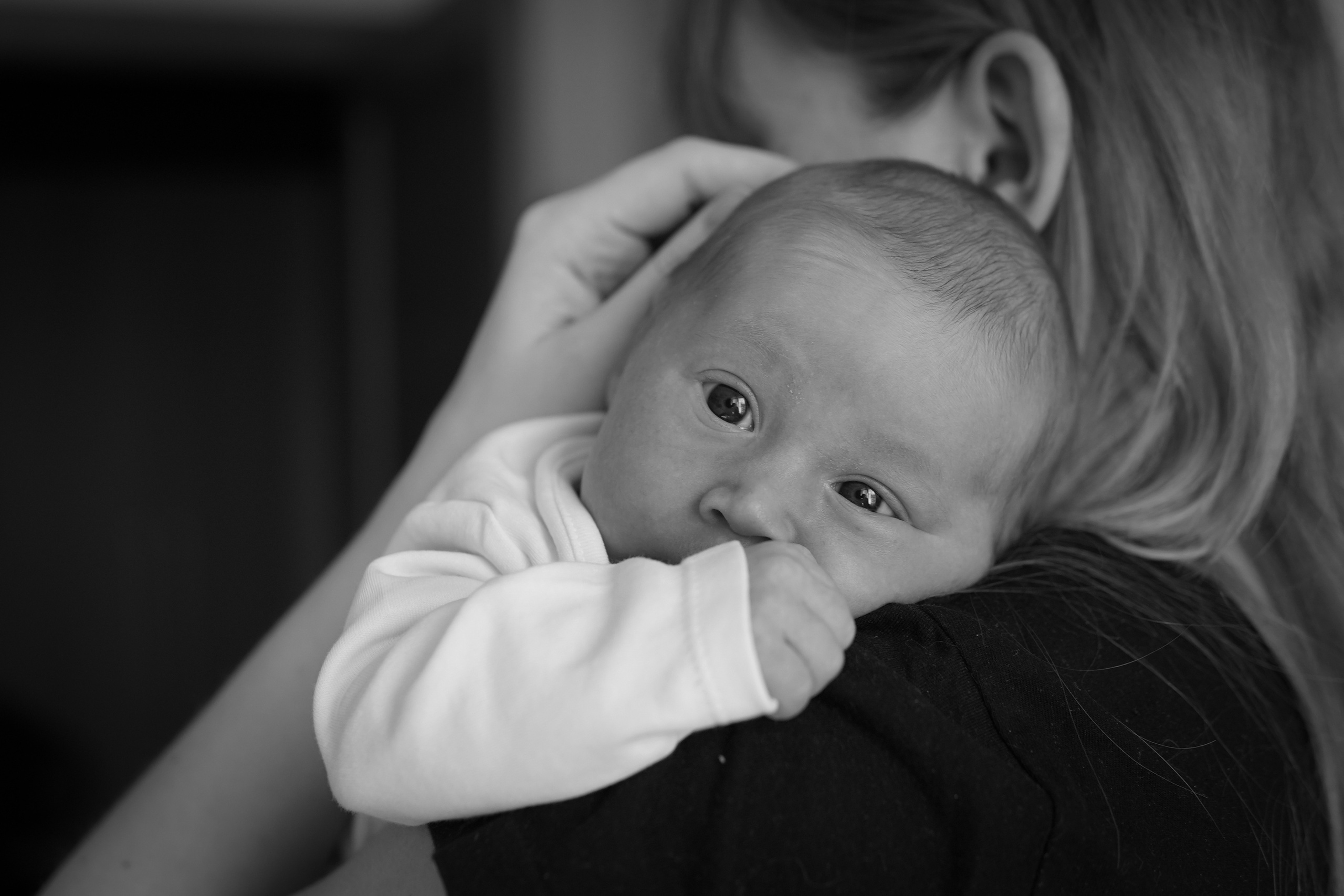 Съемка новорожденного с мамой. Фотограф Наталья Погодина в г. Обнинске