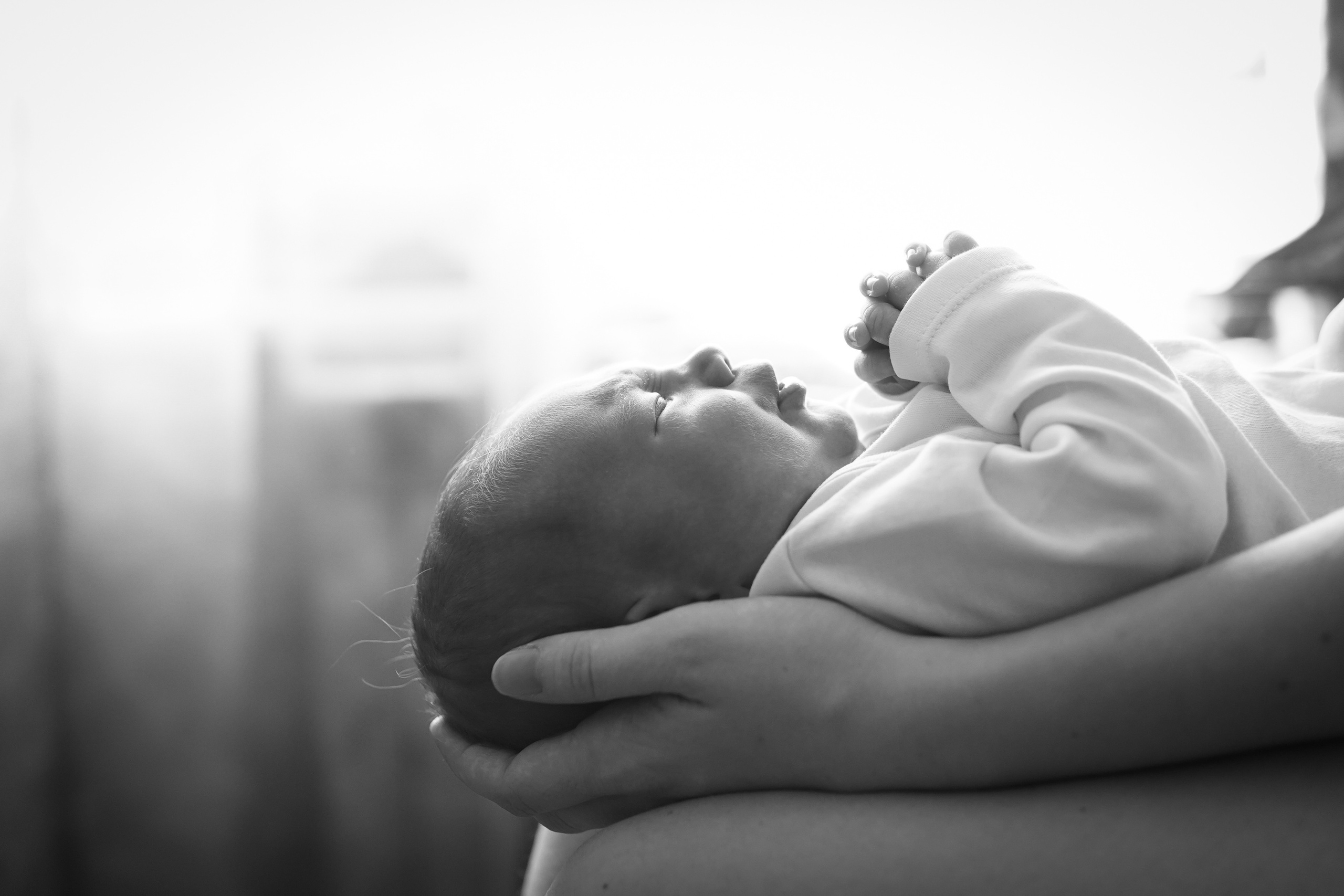 Съемка новорожденного с мамой. Фотограф Наталья Погодина в г. Обнинске