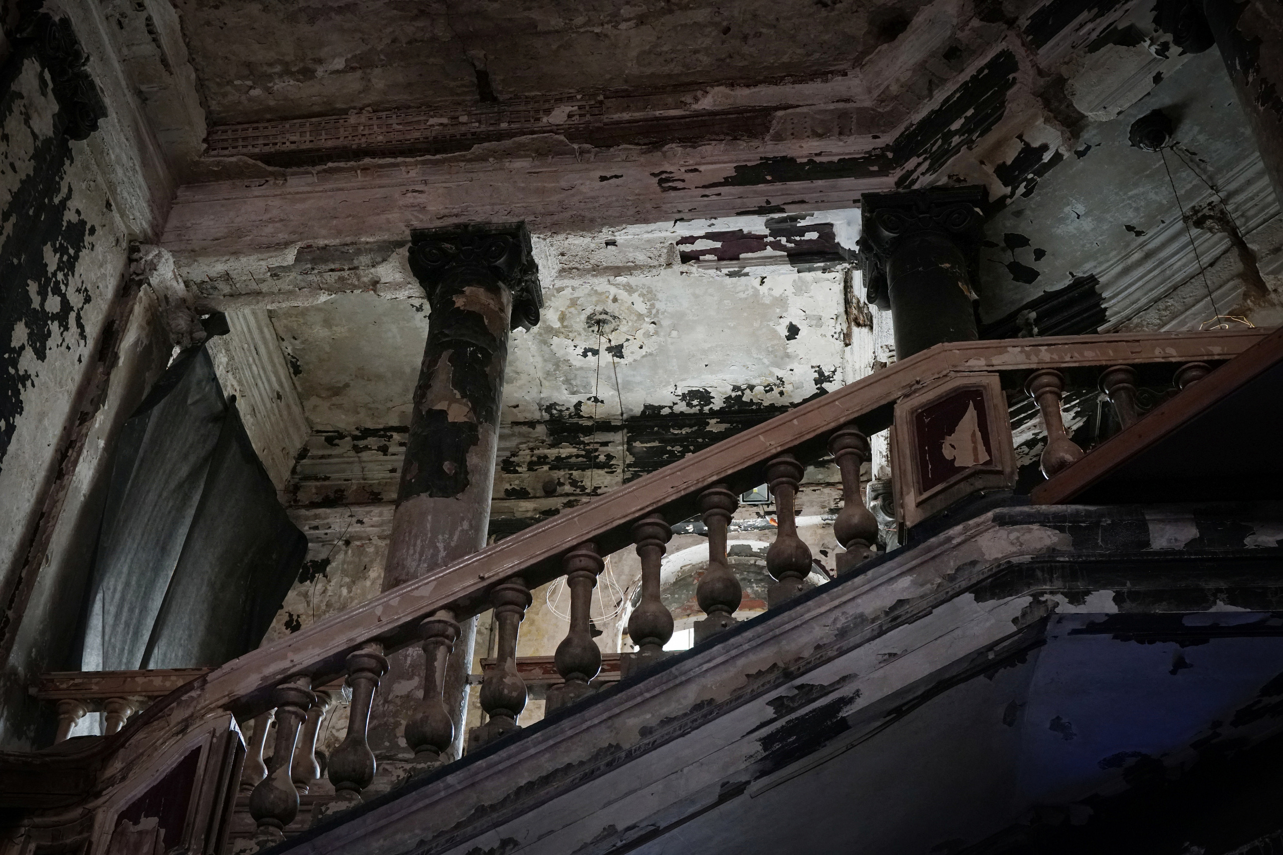 САНКТ-ПЕТЕРБУРГ. Май 2022. Фотограф Наталья Погодина в г. Обнинске