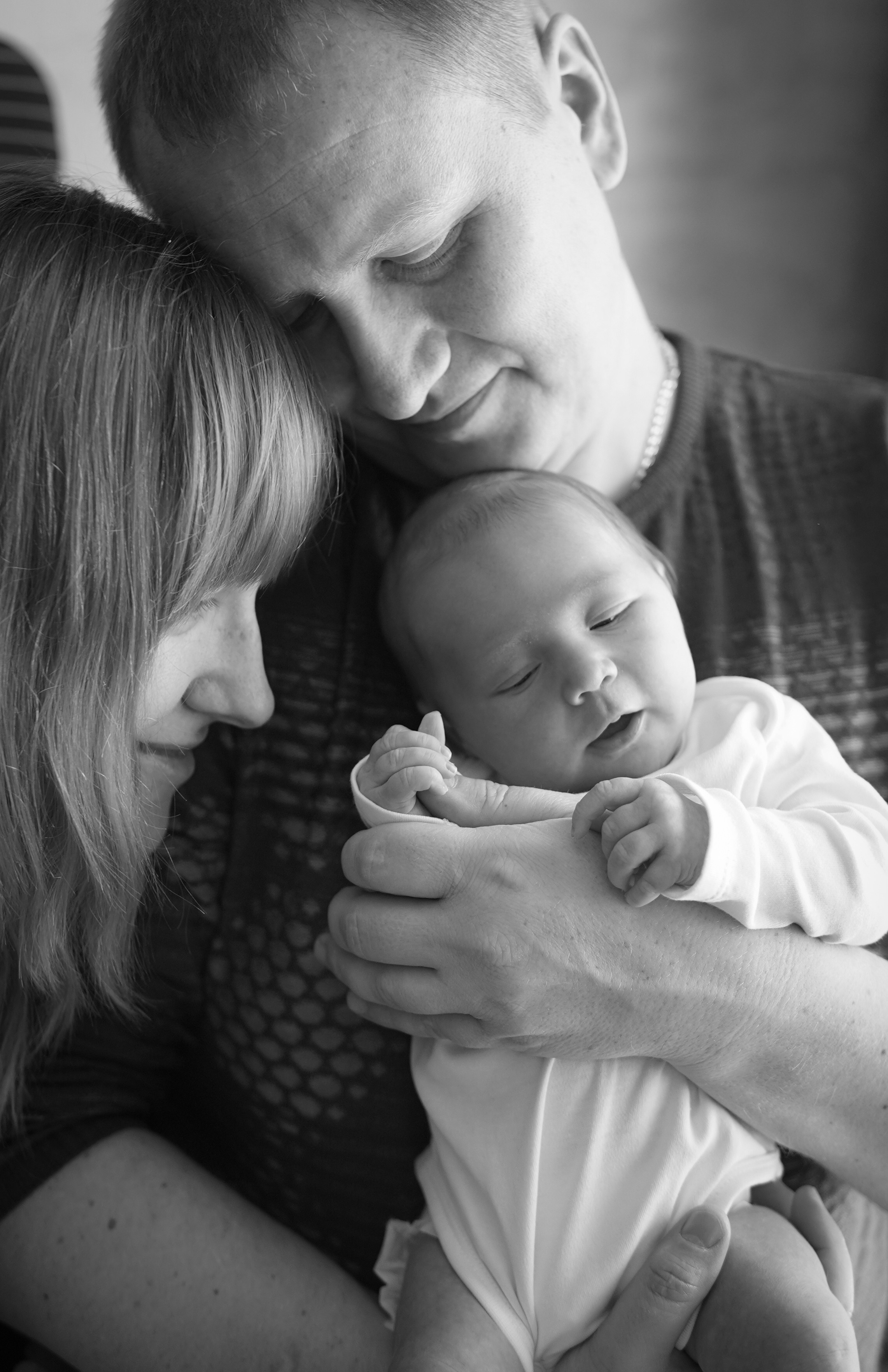 Съемка новорожденного с мамой. Фотограф Наталья Погодина в г. Обнинске