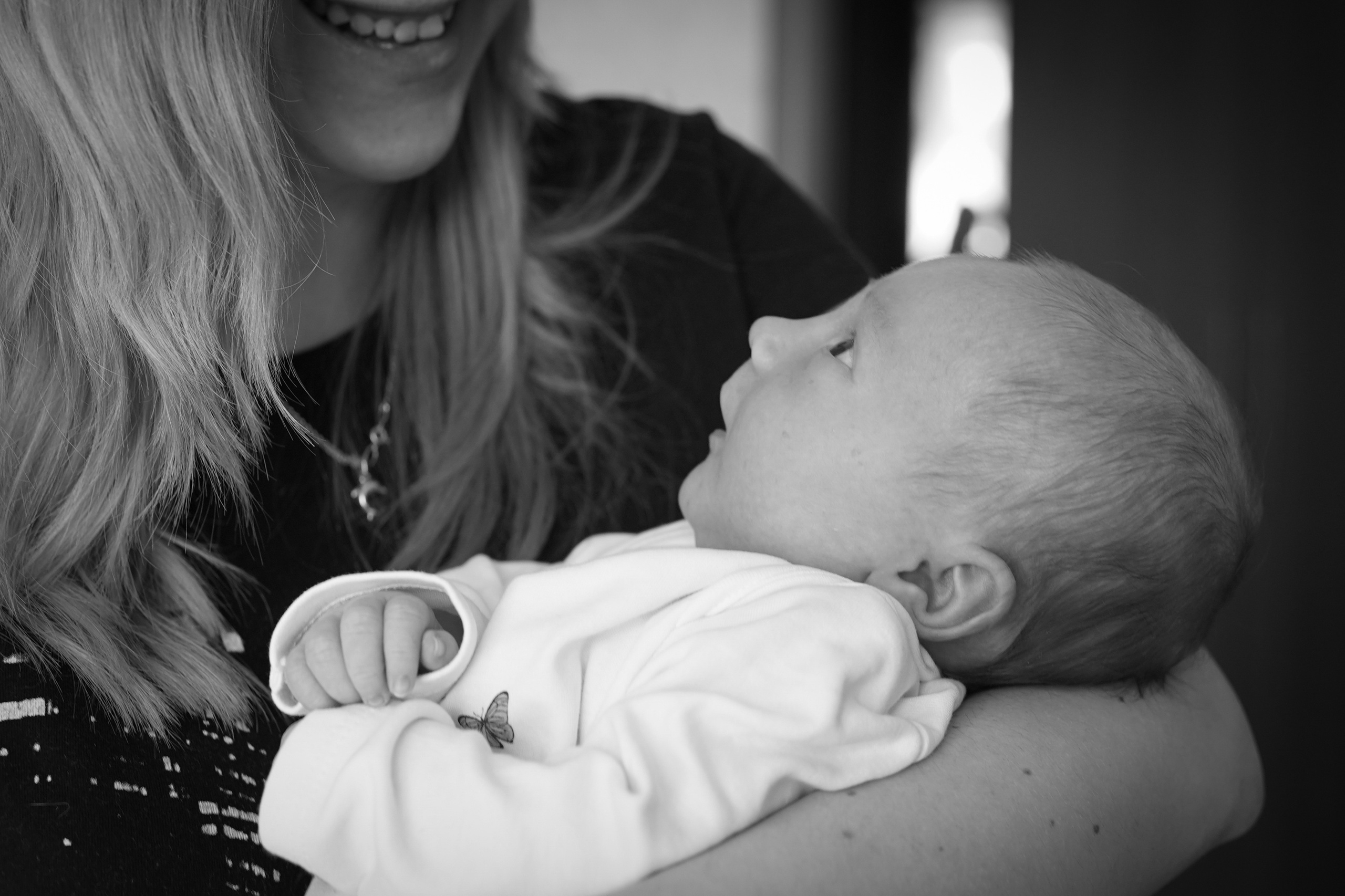 Съемка новорожденного с мамой. Фотограф Наталья Погодина в г. Обнинске