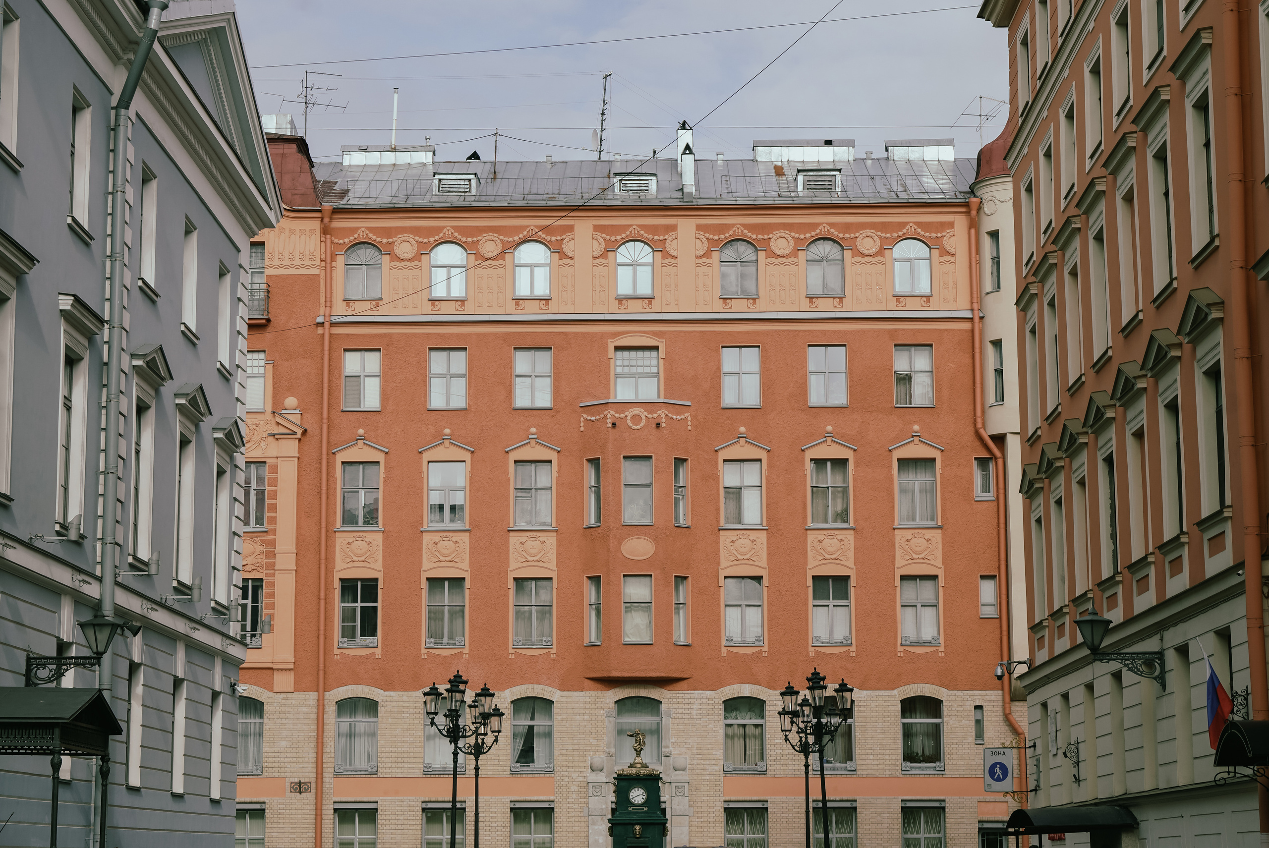 САНКТ-ПЕТЕРБУРГ. Май 2022. Фотограф Наталья Погодина в г. Обнинске