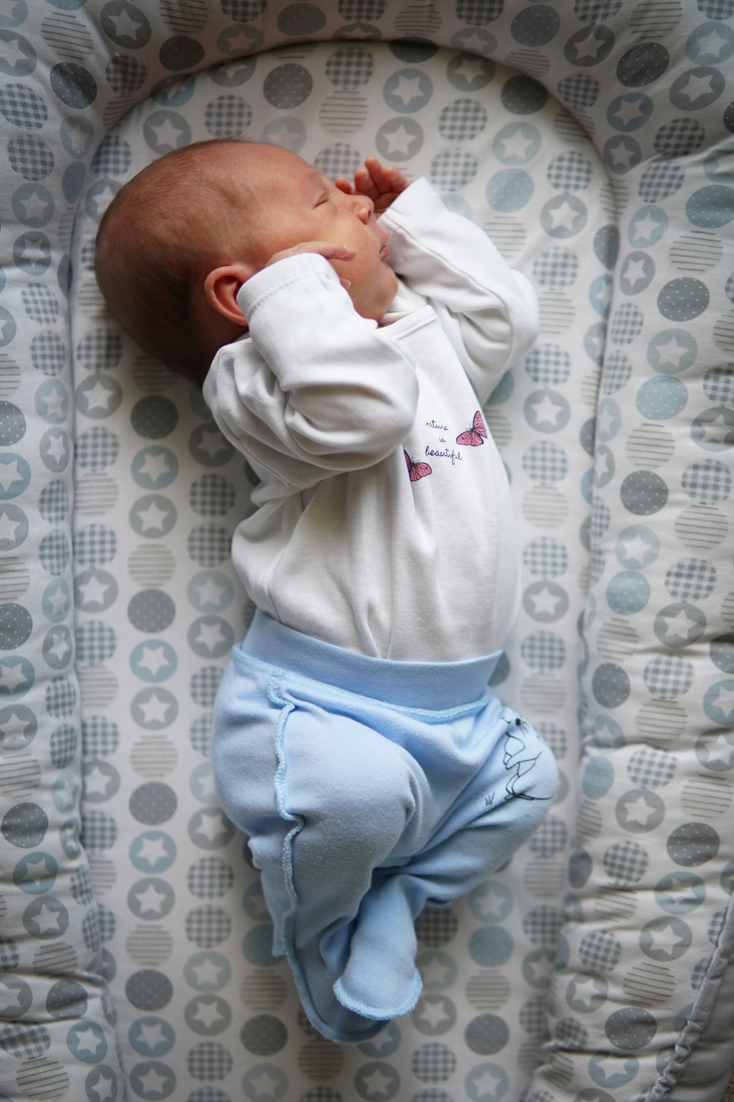 Съемка новорожденного с мамой. Фотограф Наталья Погодина в г. Обнинске