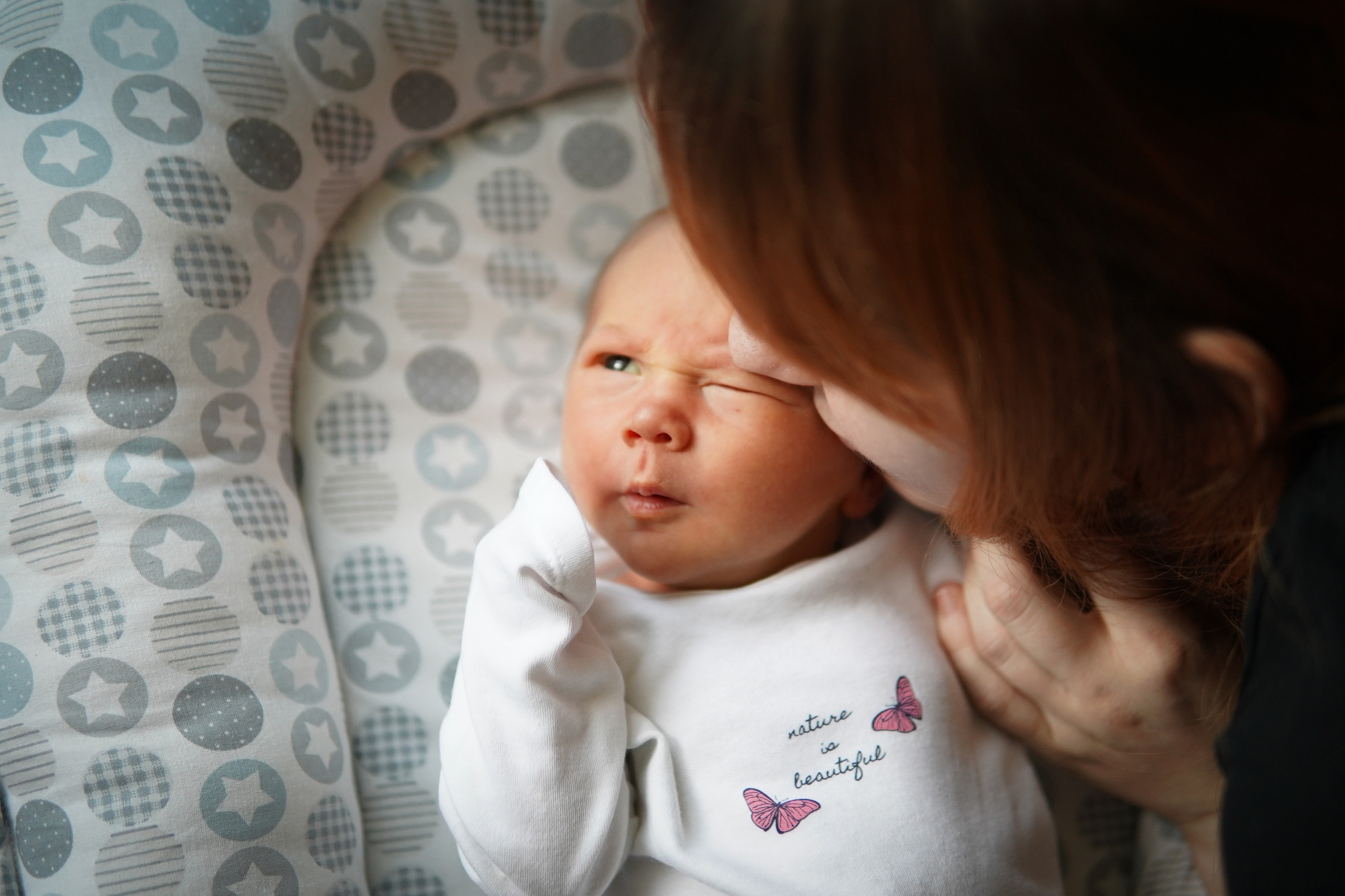 Съемка новорожденного с мамой. Фотограф Наталья Погодина в г. Обнинске