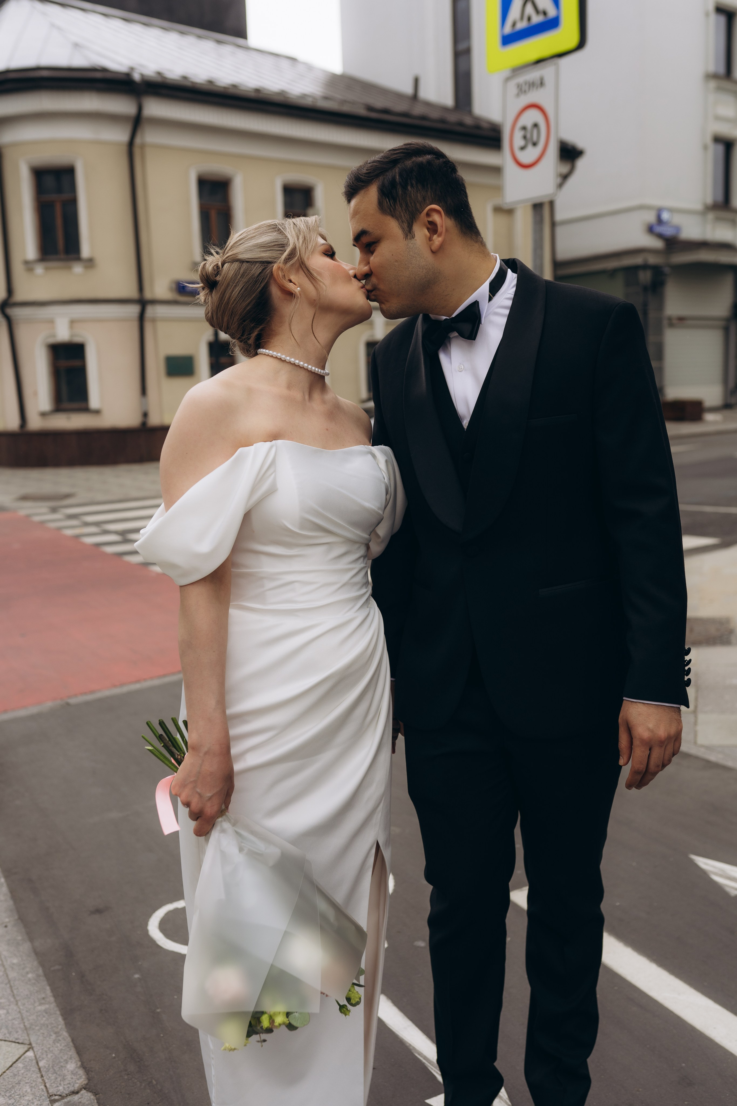 Свадебная фотопрогулка в Москве по центру. Свадебный фотограф в Москве Анна Полушина