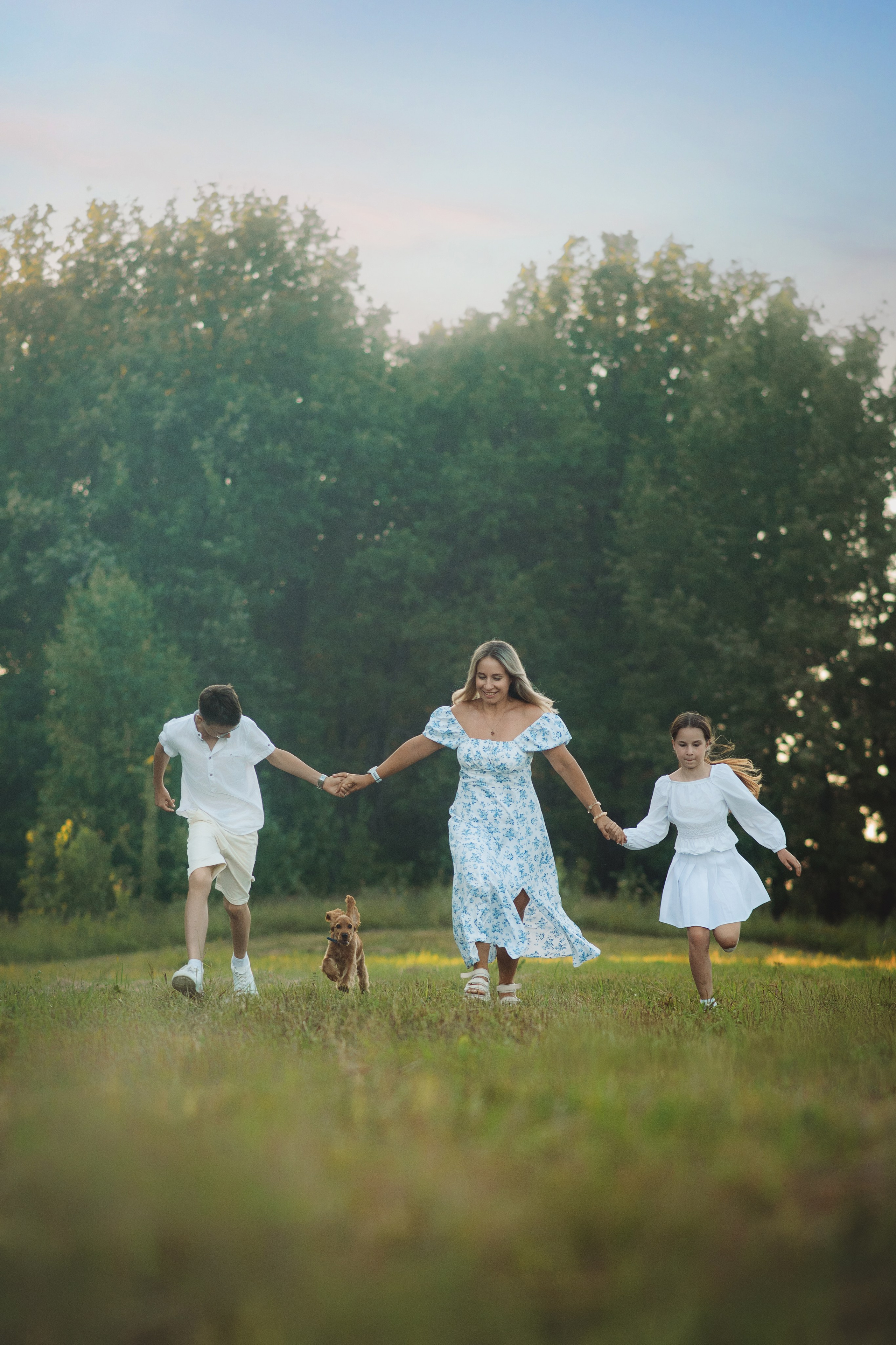 Наташа, Агата, Назар и Август — 17.07.2025. Фотограф — Анималист | Анна Абрамова