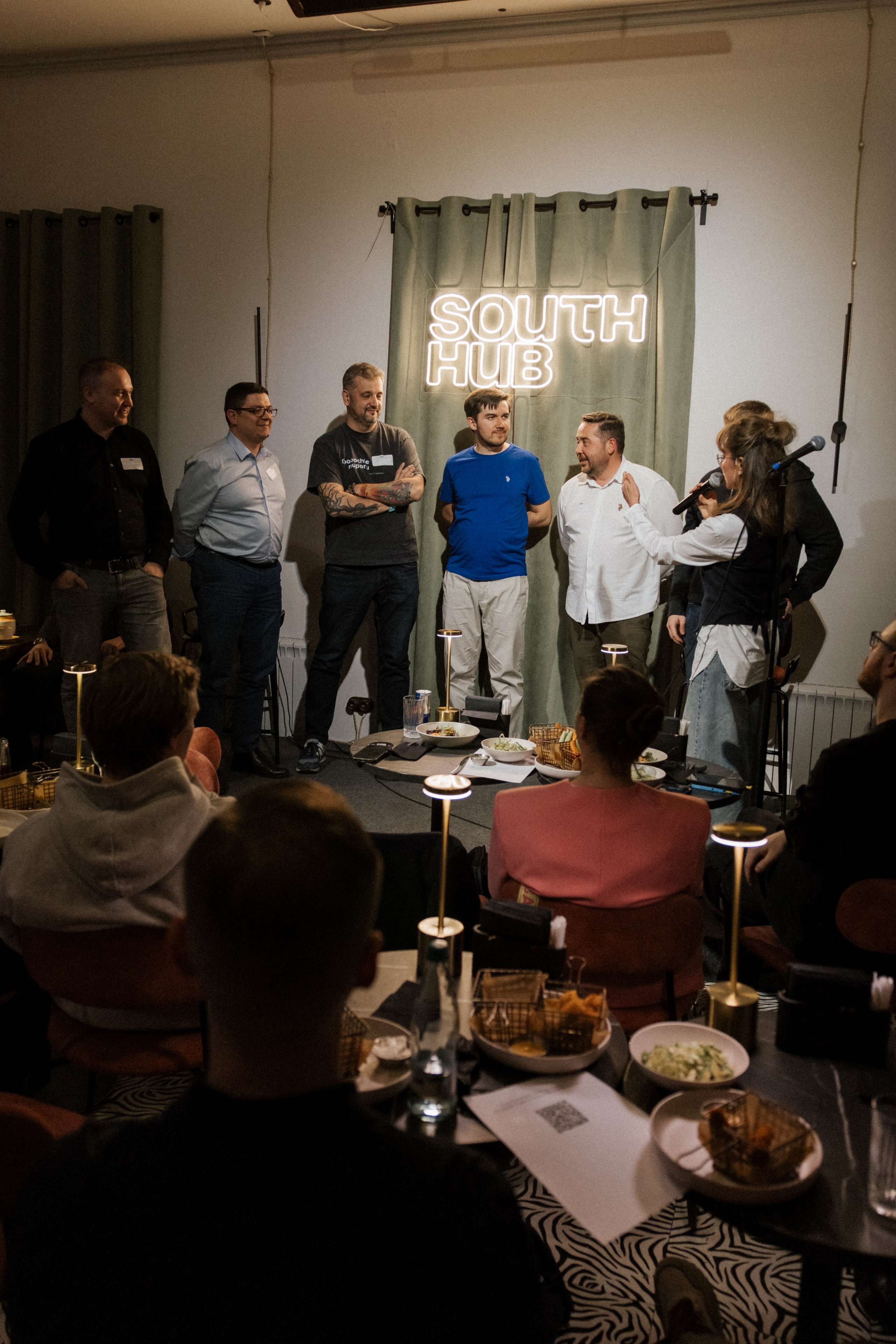 Очень сложные переговоры. South HUB