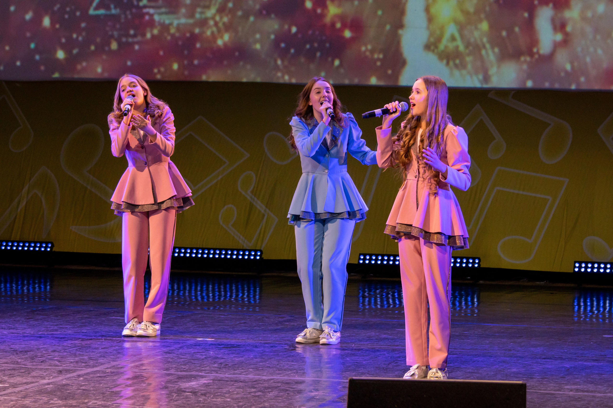 Съёмка концерта для Домисольки, большой концертный зал Космос. «Студия DRONAVT`s» — видеосъёмка и фотография г. Москва