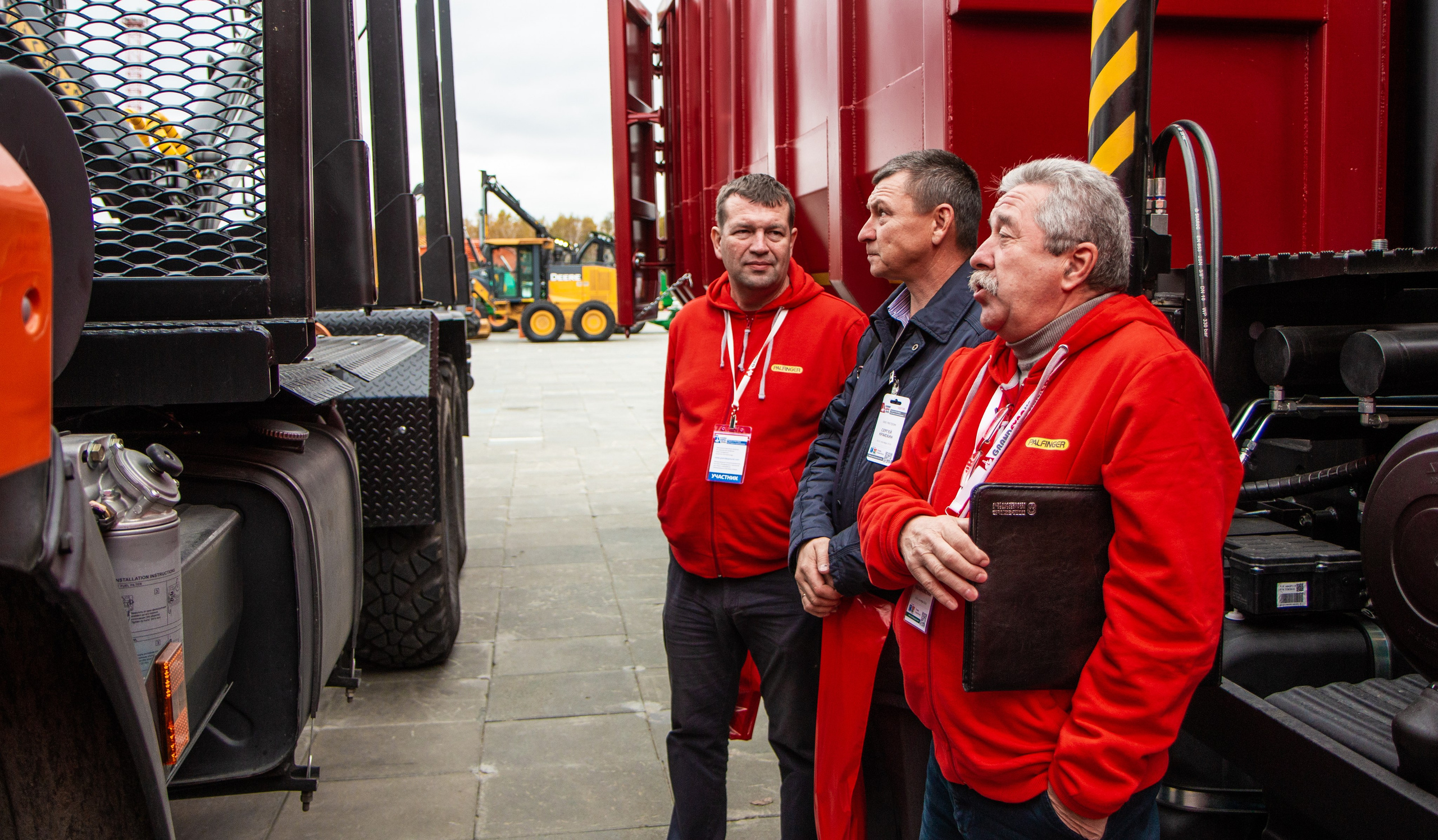 Трейд Актив Ресурс — ломовозы. Предметный и репортажный фотограф Алексей Кротов