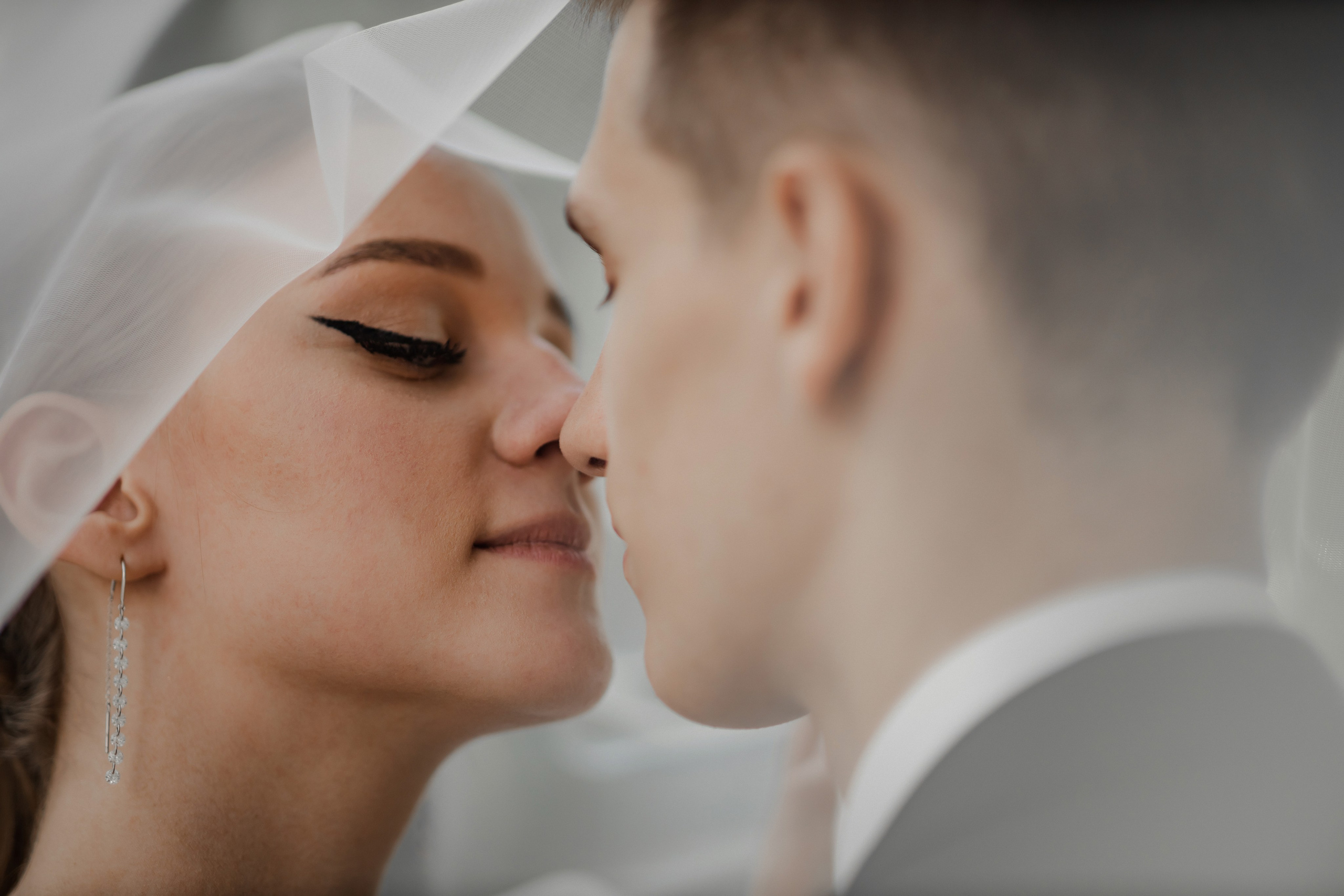 Артём Елена