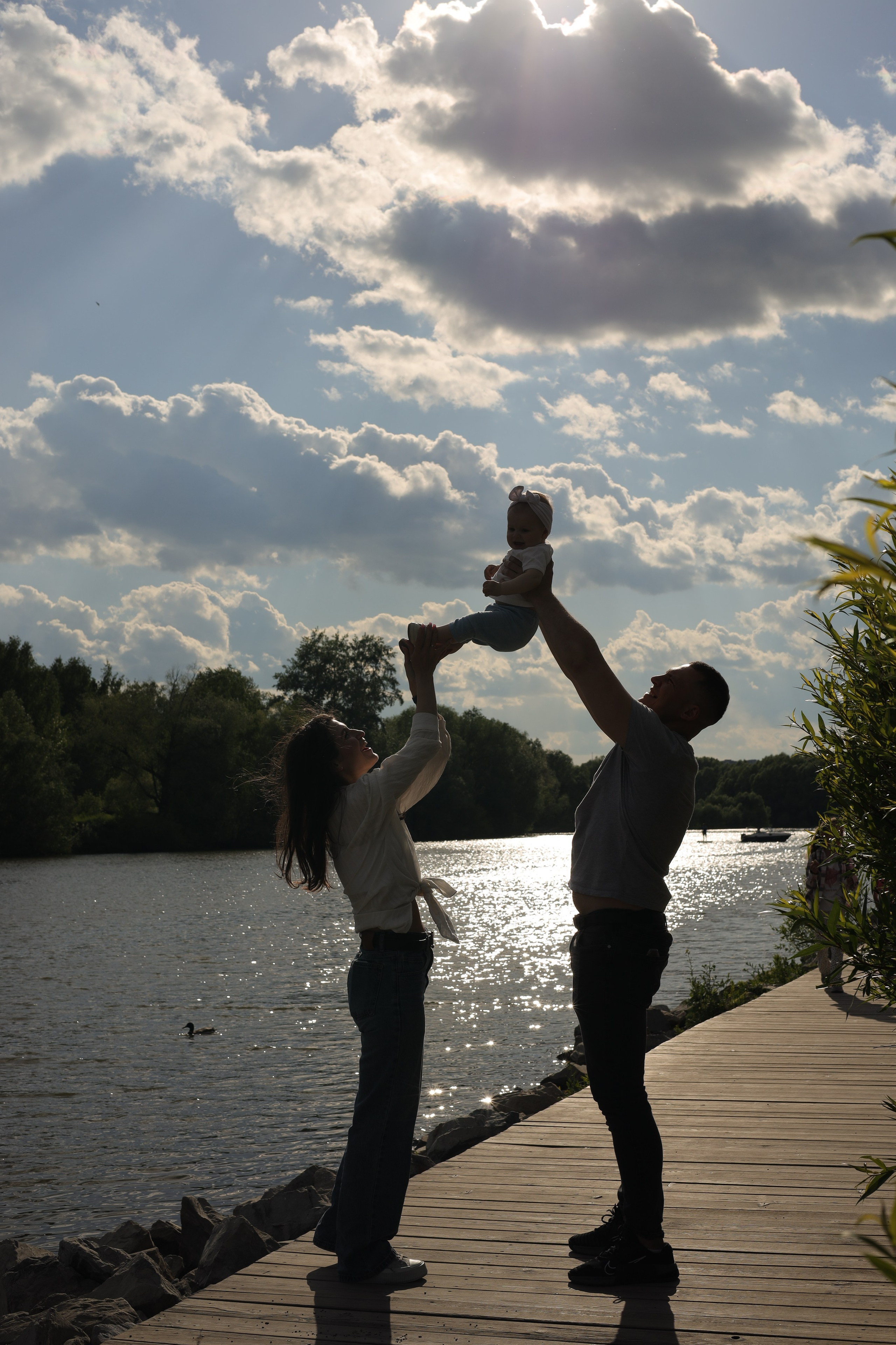 Семейная прогулка. Европейский берег. Семейный, детский, женский фотограф в Новосибирске Оля Борисова