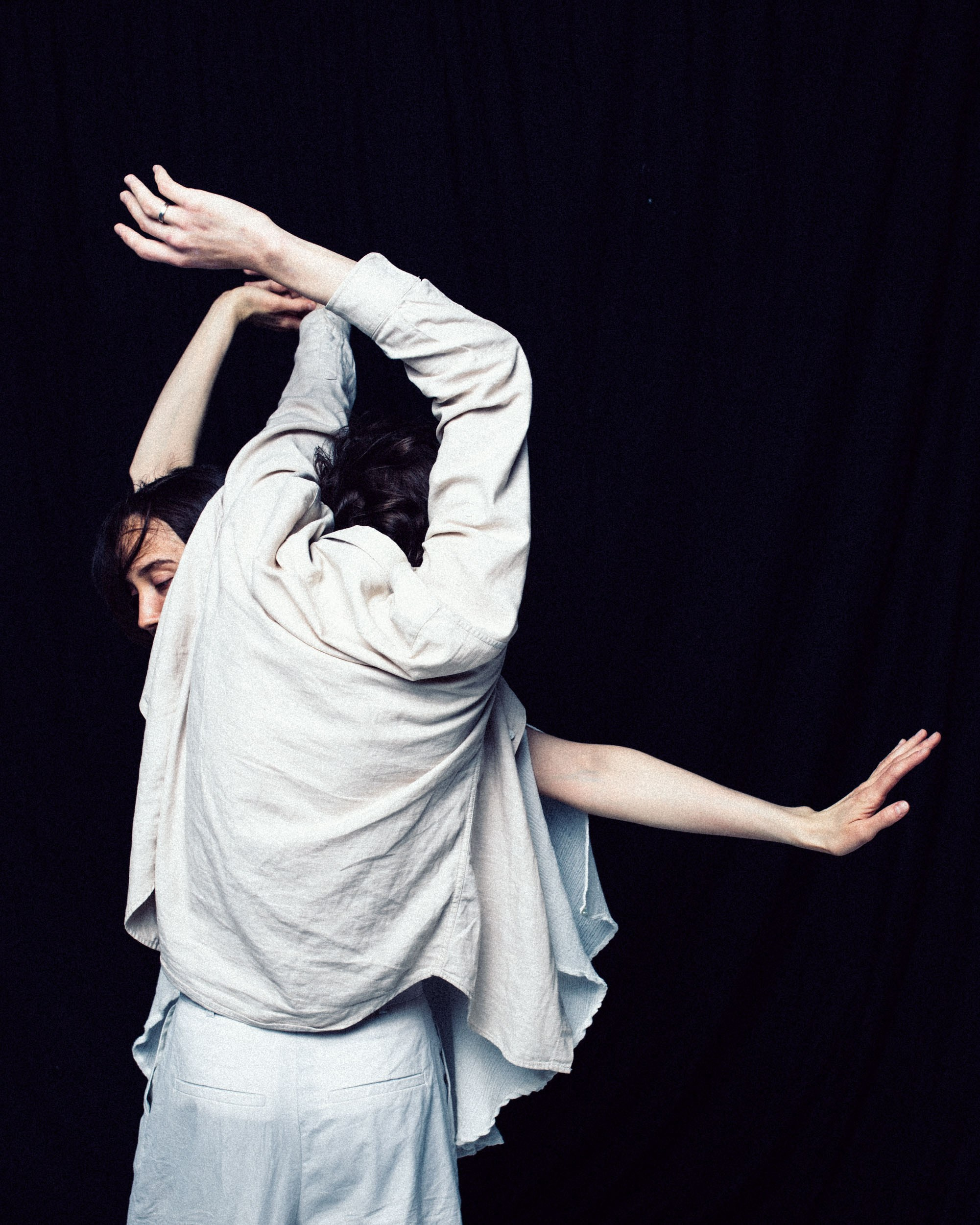 Съемка танцоров — парня и девушки