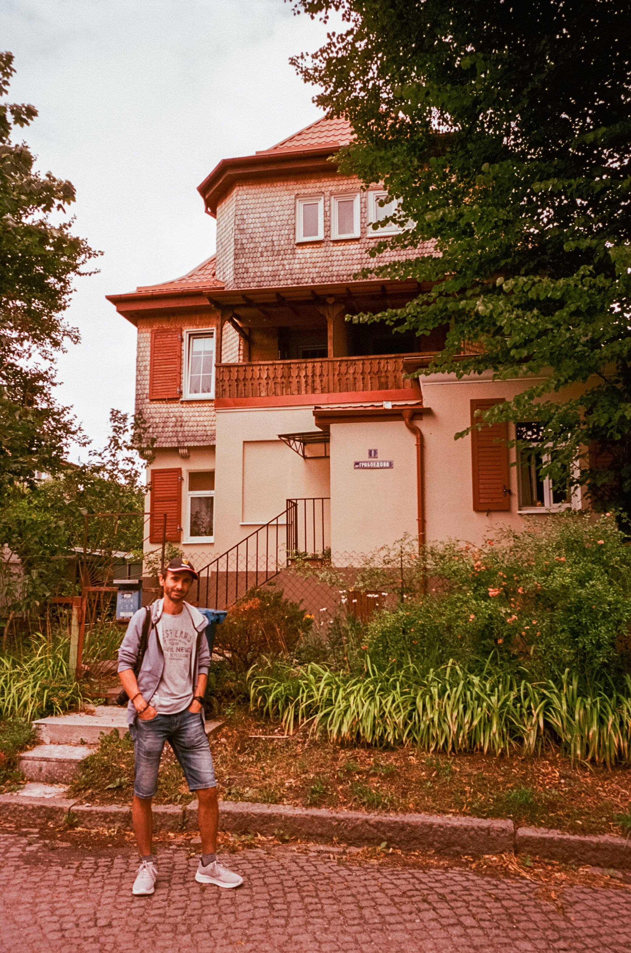 Калининград. Верхнее озеро, Safe Coffee и кафе Толстой. Фотограф-документалист Мария Осокина