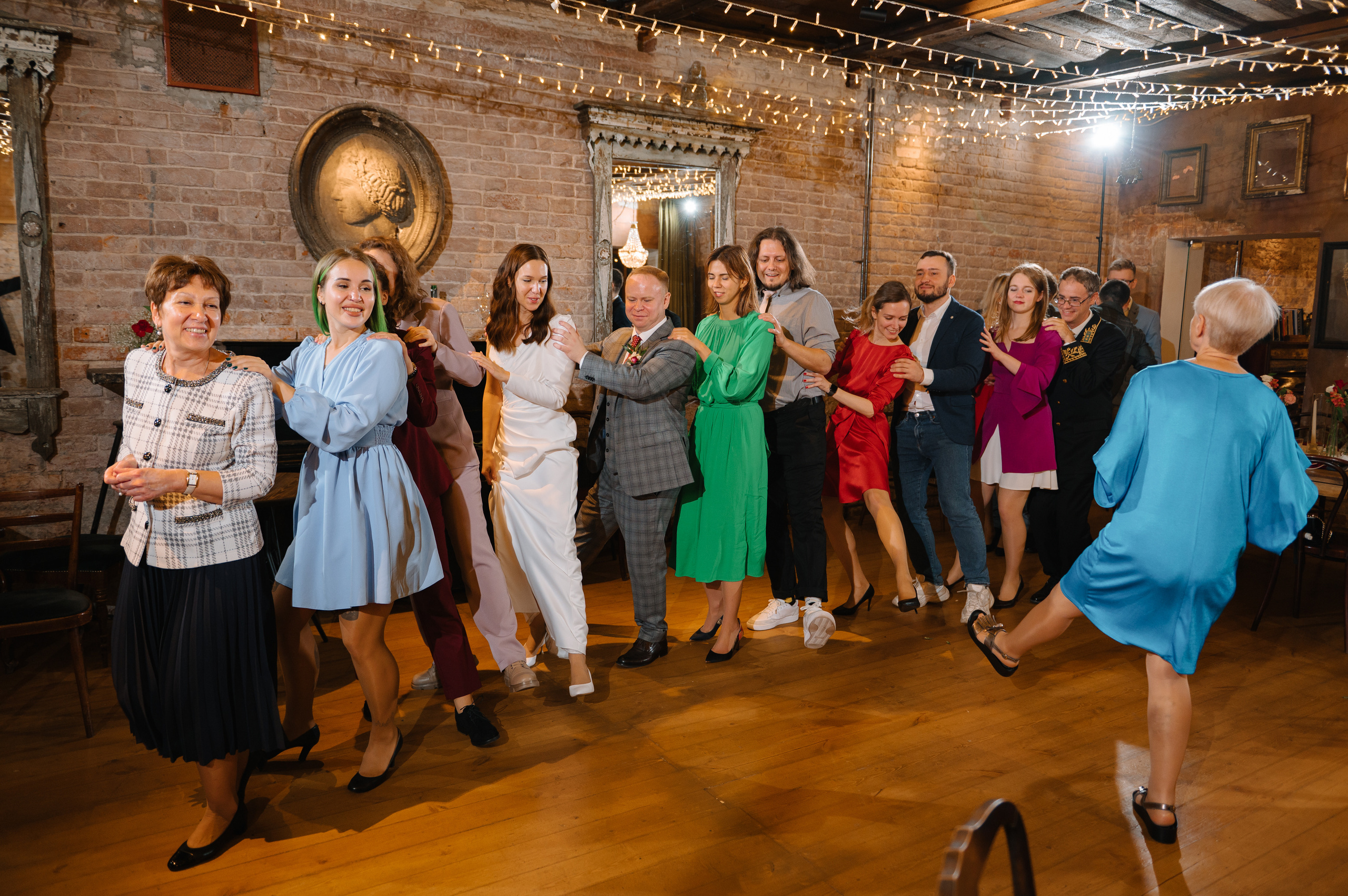 АЛЕКСАНДРА И НИКОЛАЙ