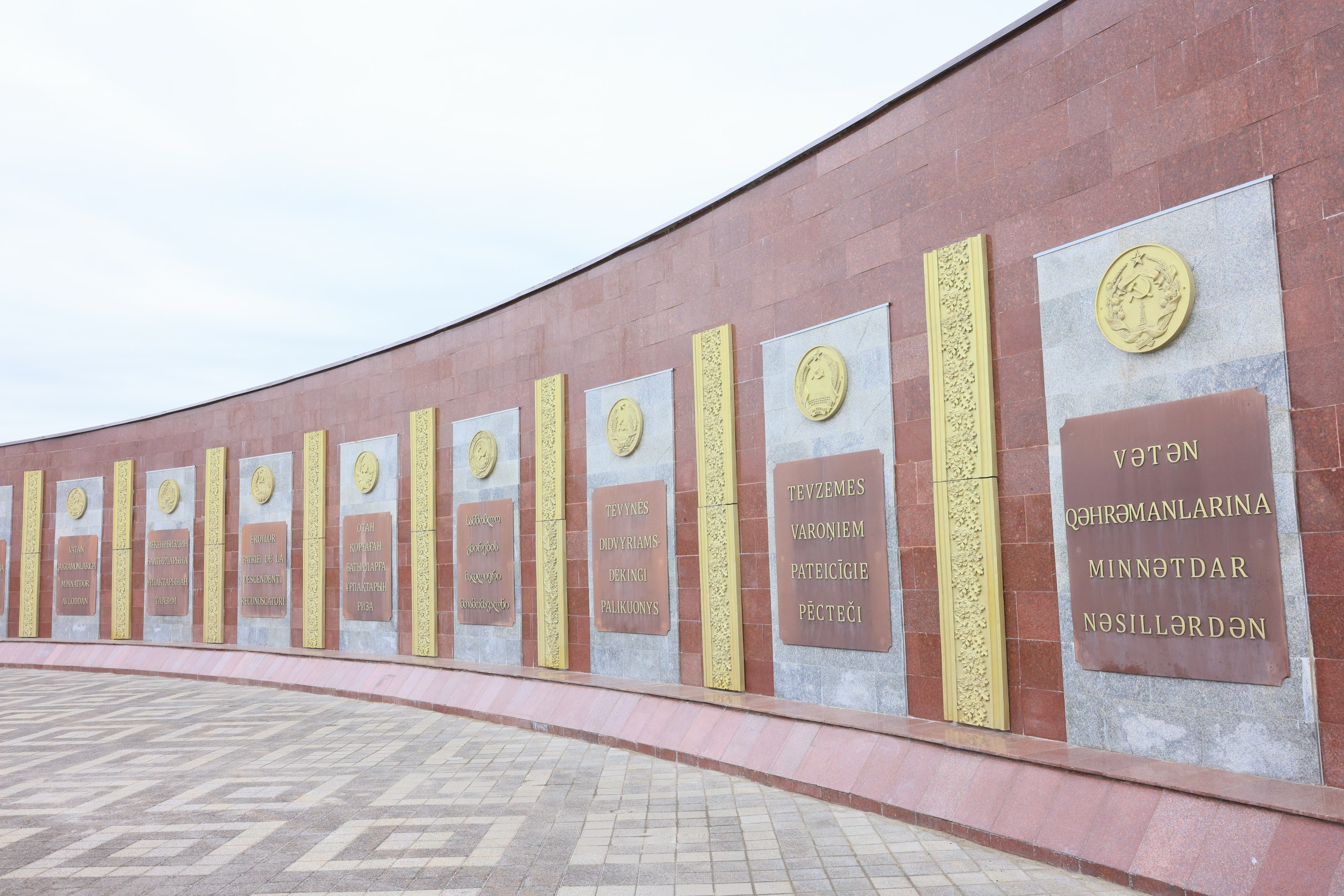 9 мая 2026 Хаммер клуб в День Победы в Туле (У мемориала «Защитникам неба Отечества», музея оружия, «Три штыка». Фотограф в Туле Крупский АнДРей. Фотостудия «КАДР71» в Туле