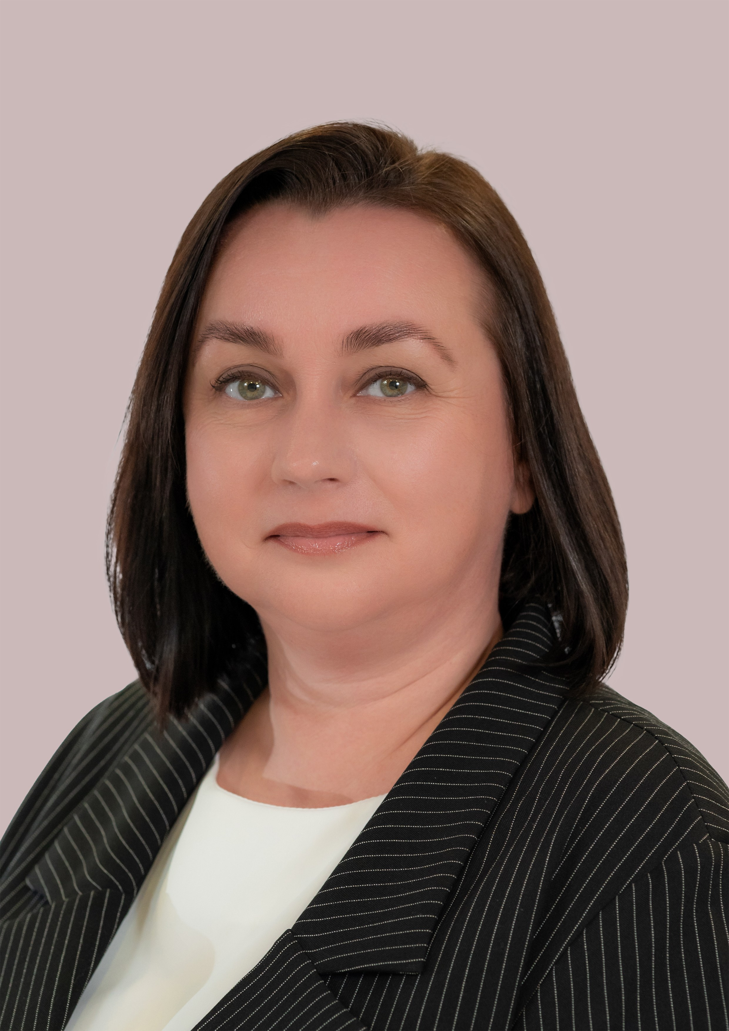 Корпоративные портреты сотрудников. Свадебный и семейный фотограф в Омске Белозерова Александра