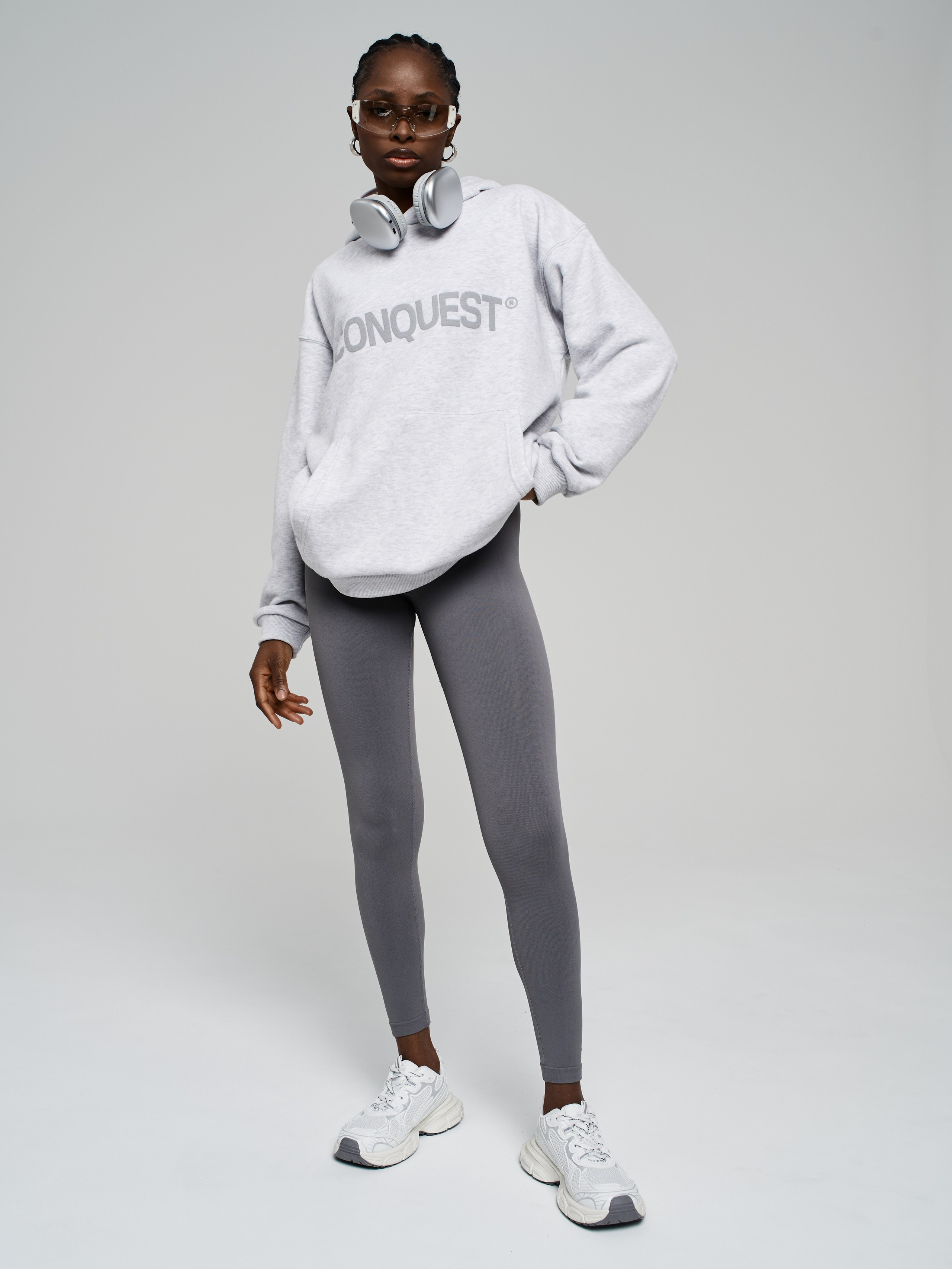 Топ и Кофта. Фотограф для маркетплейсов в Москве