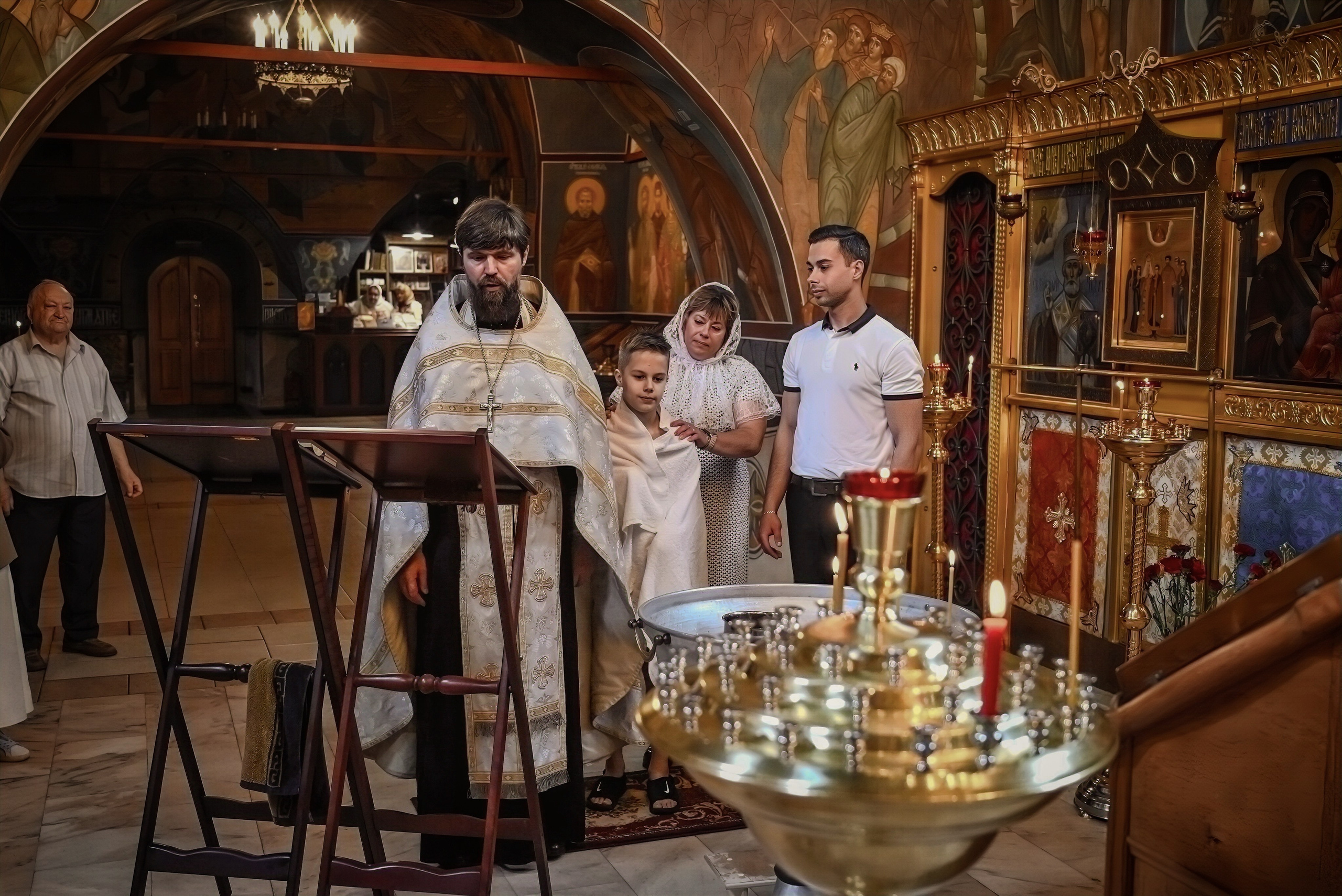 Крещение Арбат мама Ксения. Семейный и детский фотограф Москва
