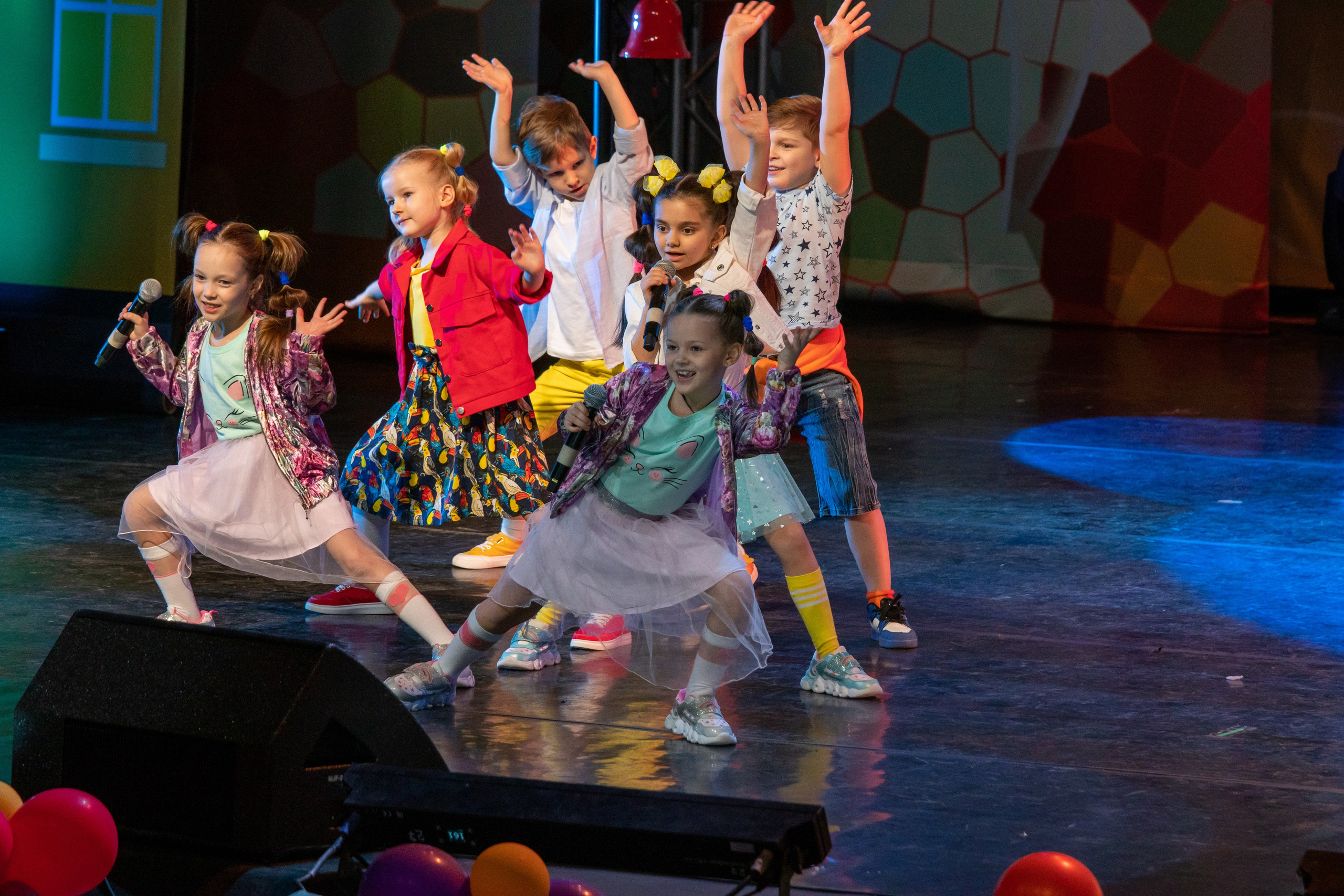 Съёмка концерта для Домисольки, большой концертный зал Космос. «Студия DRONAVT`s» — видеосъёмка и фотография г. Москва