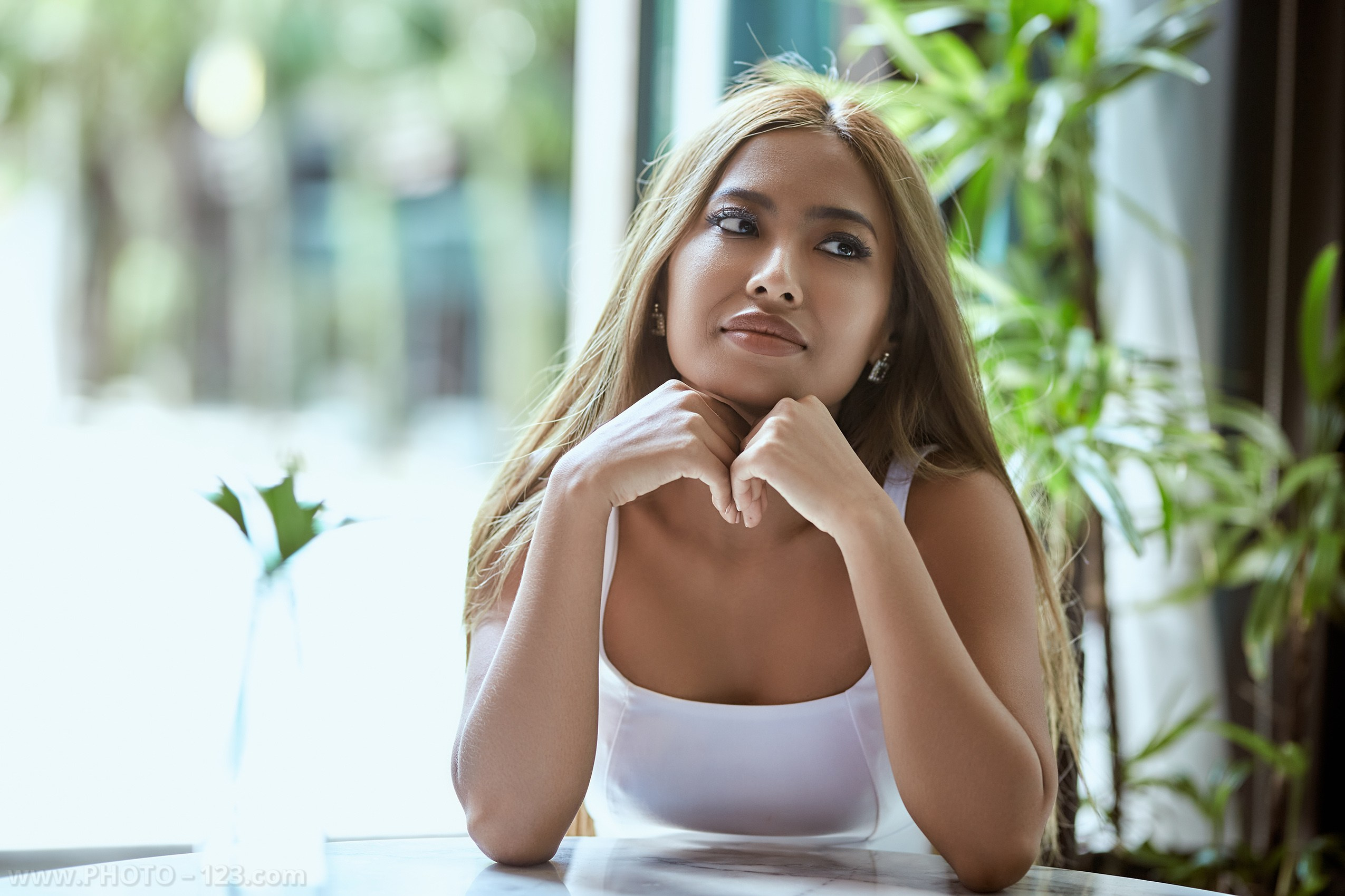 Bow (18+). Photographer, Retoucher & Graphic Designer @photo123pro