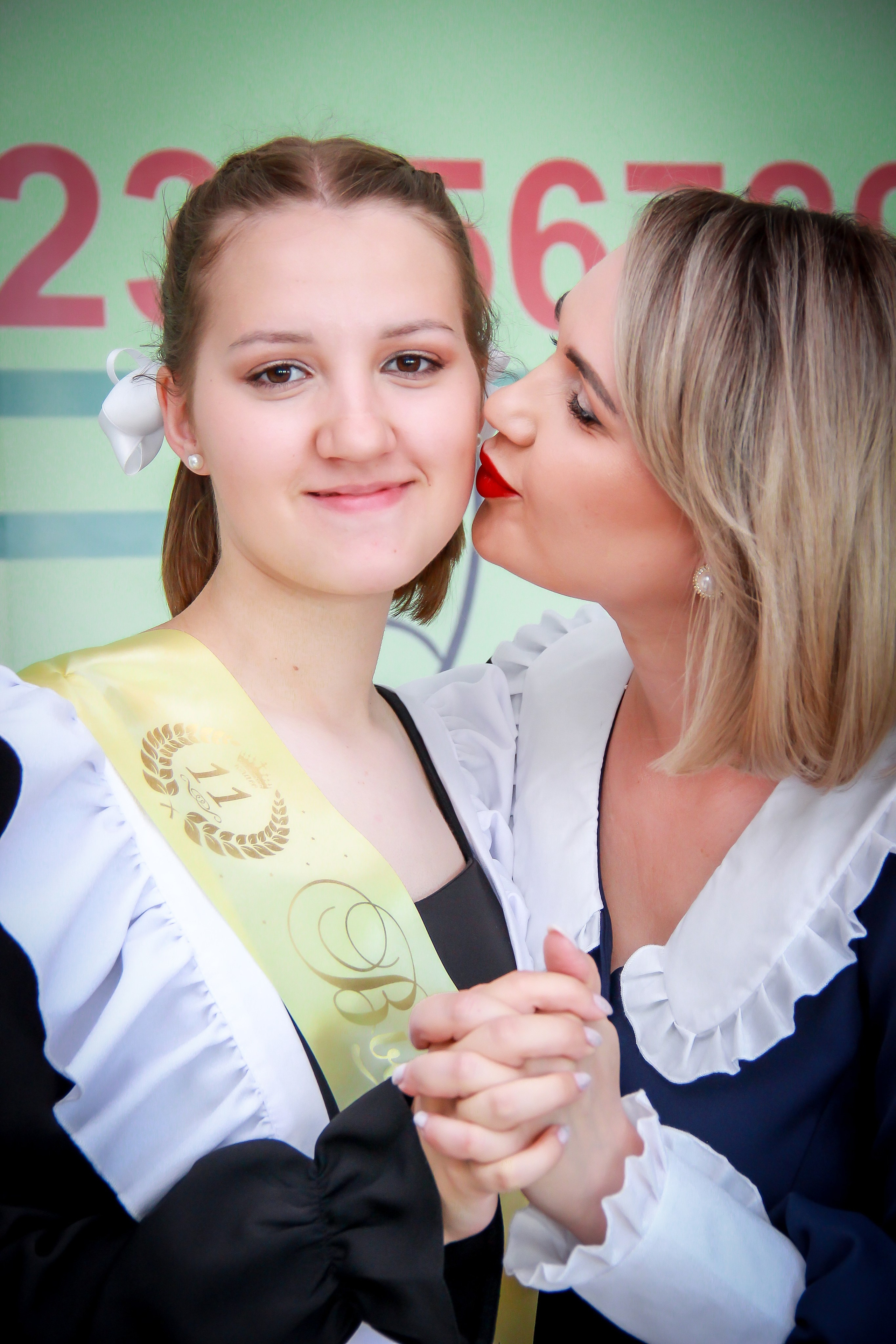 9-11 классы СЪЁМКИ ВЫПУСКНЫХ И ПОСЛЕДНИХ ЗВОНКОВ. Выпускные альбомы для школ и Детских садов в Барнауле /Выпускные/Свадебные/Детские/Семейные и др. виды съёмок /Фотограф Вера Валейко