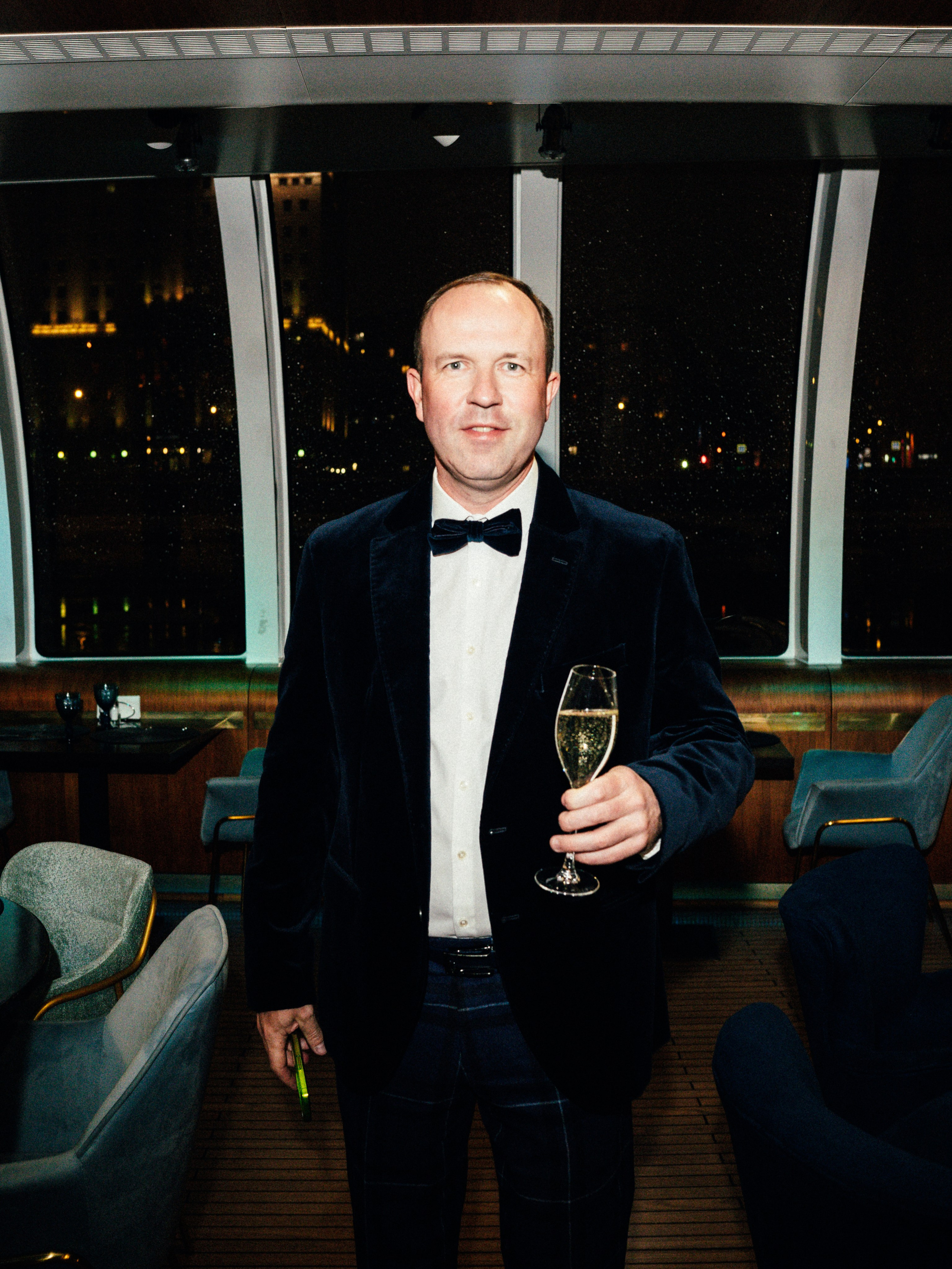 Корпоратив Erwin Река. Портретный и репортажный фотограф