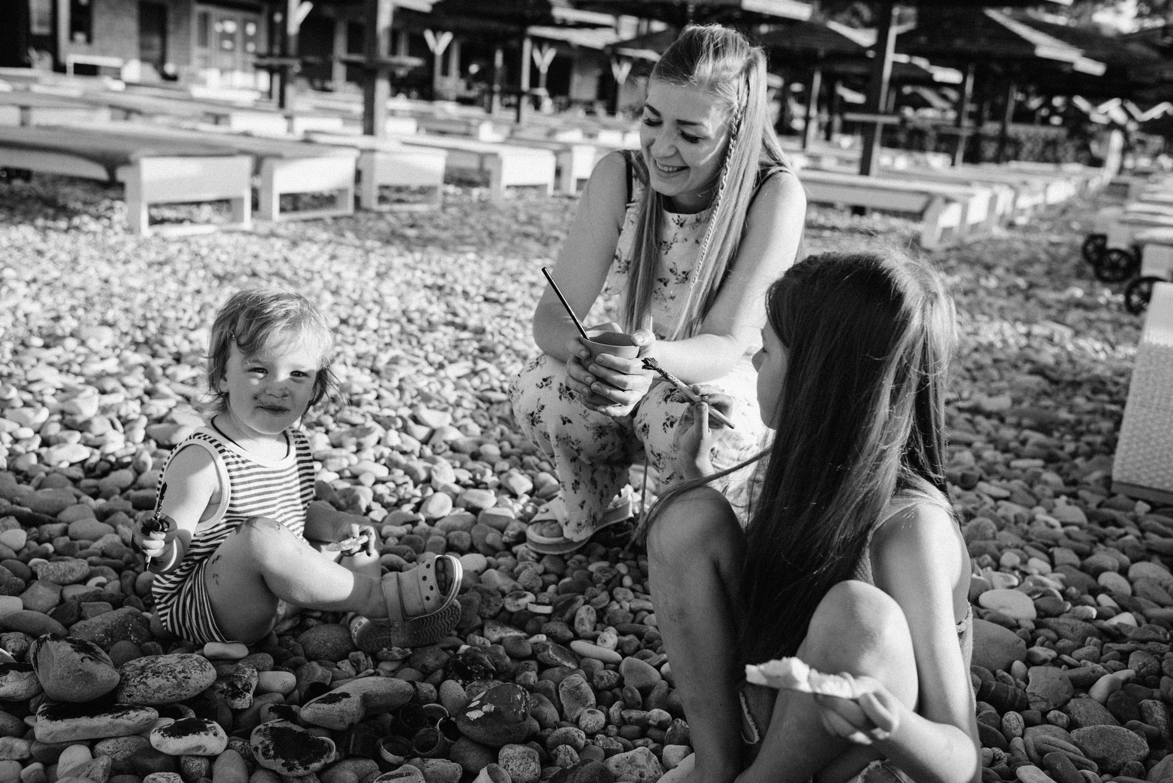 Берег лета // Лина_Саша_Вася. Фотограф Алутера Ирина