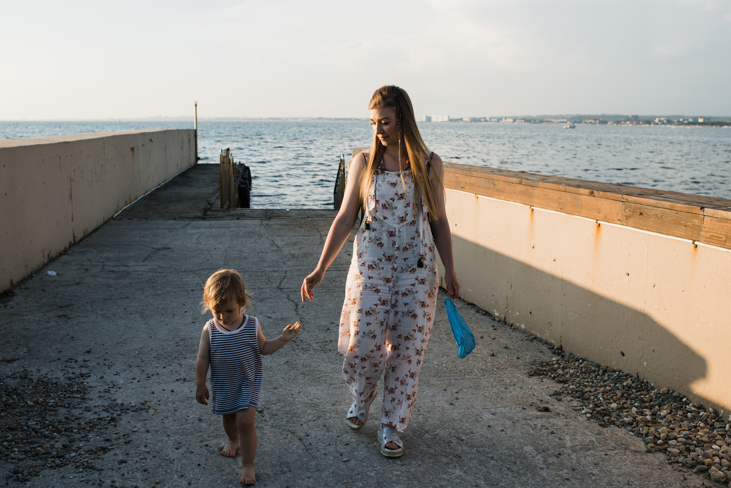 Берег лета // Лина_Саша_Вася. Фотограф Алутера Ирина