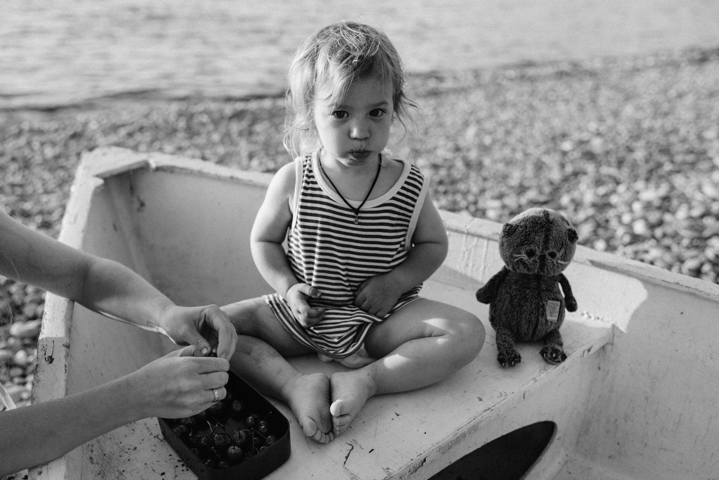 Берег лета // Лина_Саша_Вася. Фотограф Алутера Ирина