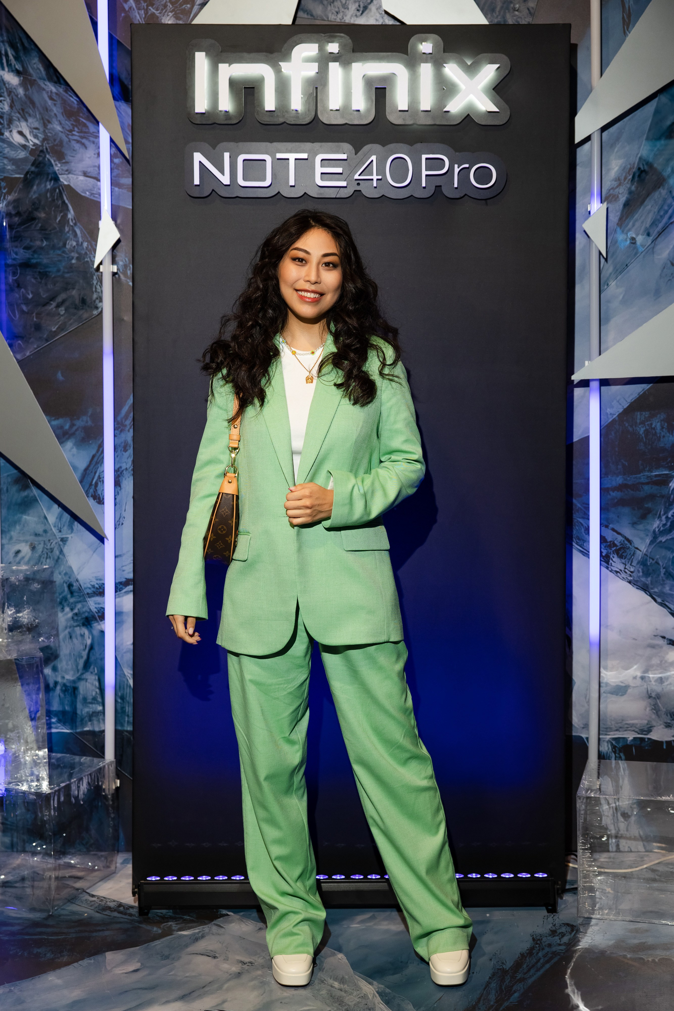 Презентация Infinix. Свадебный репортажный фотограф в Москве