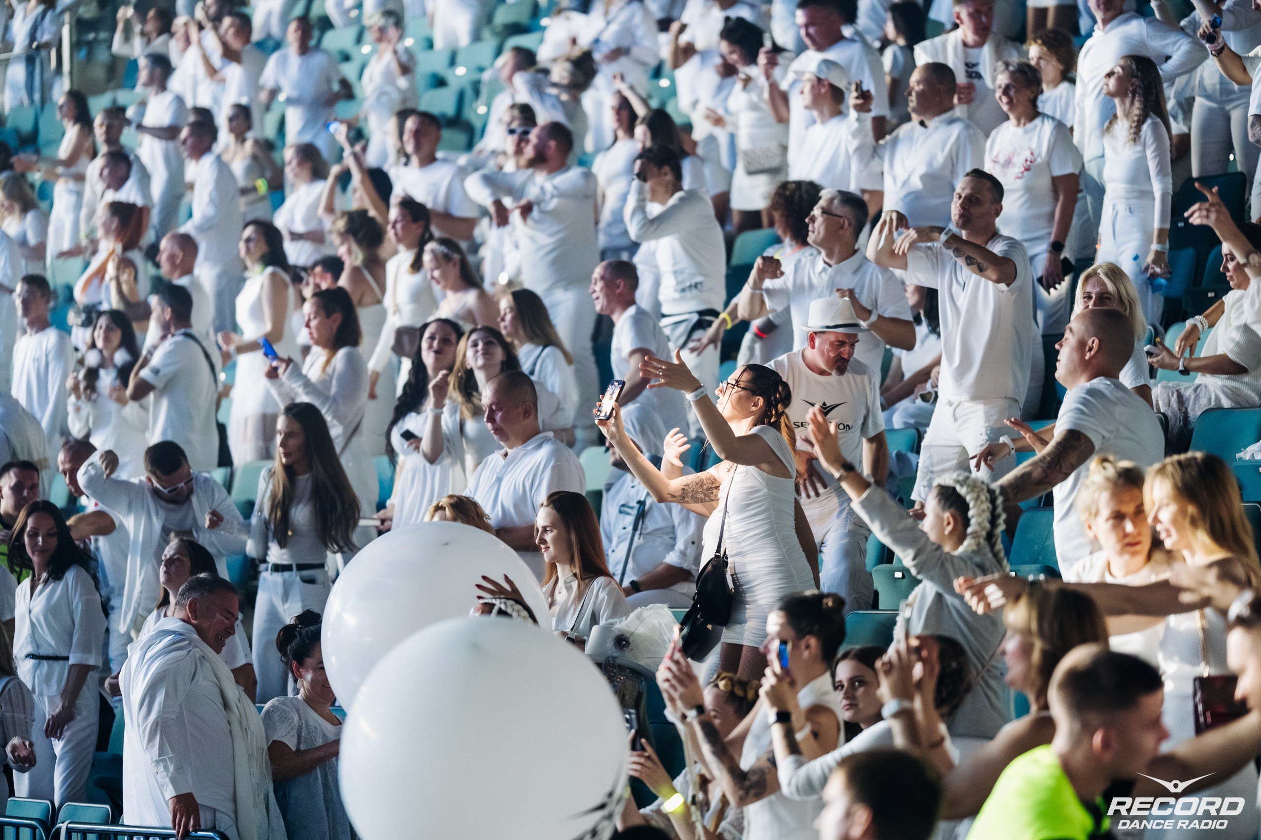 БЕЛАЯ. Репортажный фотограф Санкт-Петербург