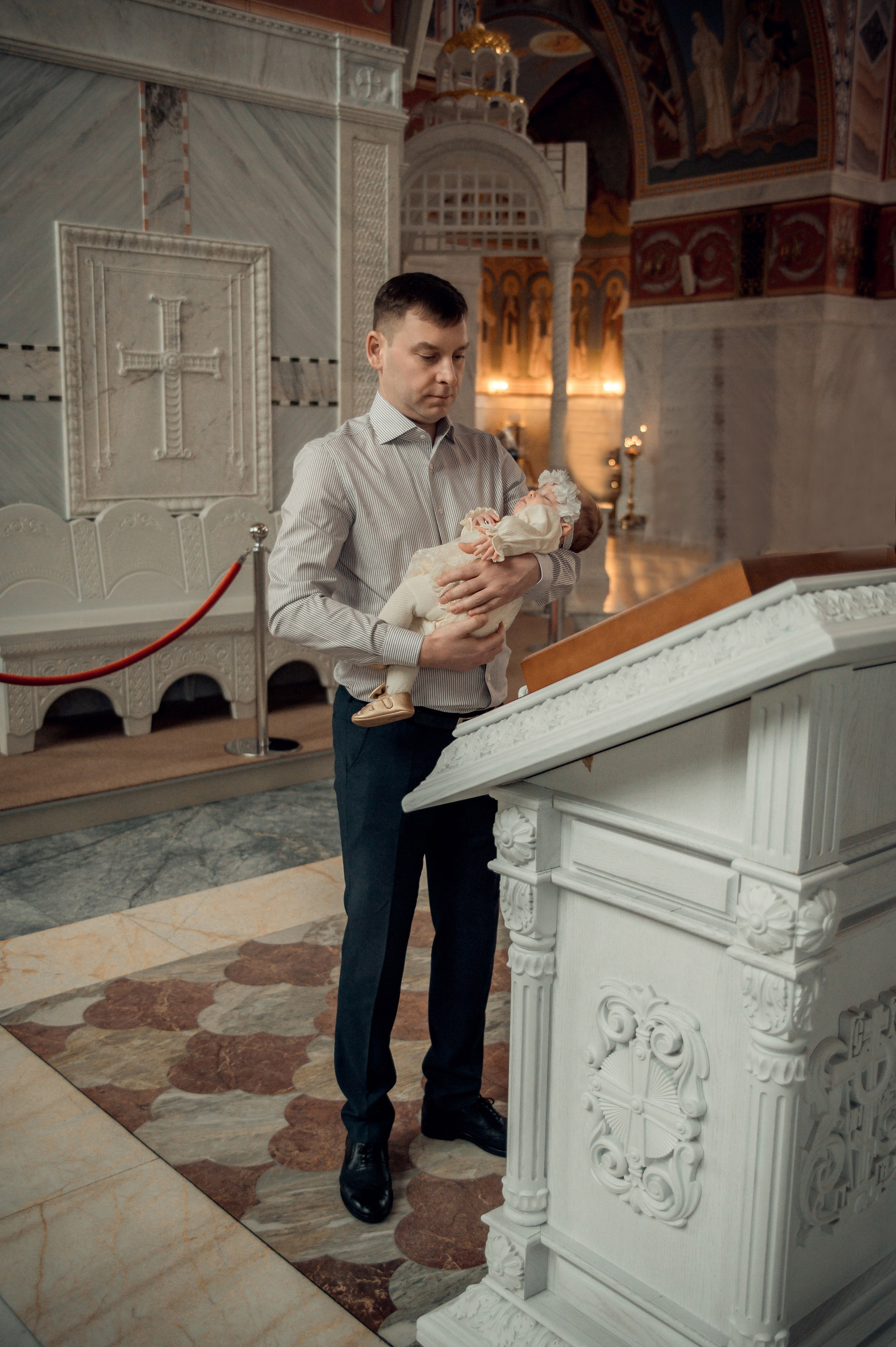 Таинство Крещения Натальи, Собор Александра Невского г. Волгоград. Церковный, семейный и репортажный фотограф Волгоград, Волжский