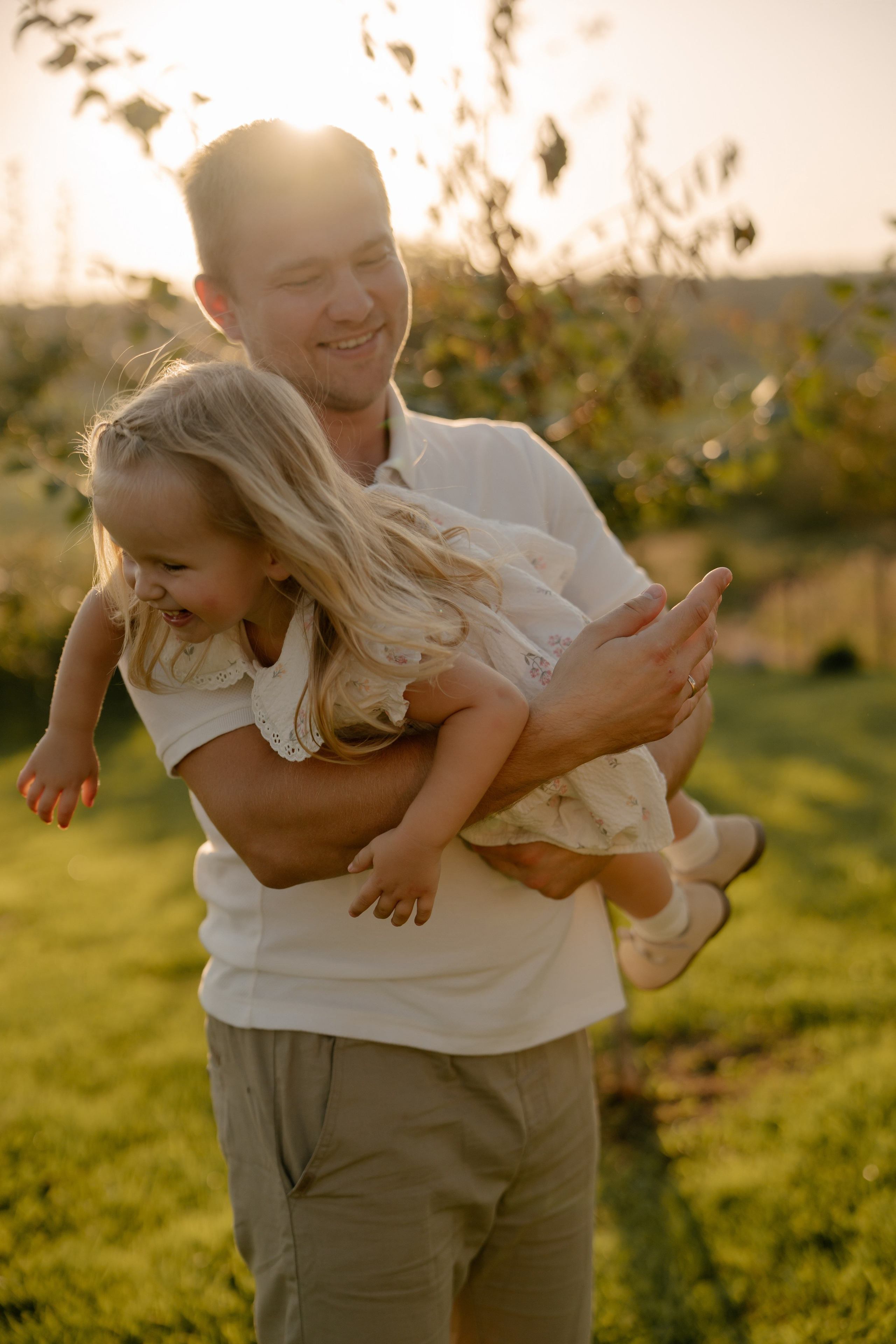 Аня, Агата, Юра и Саша. Свадебный и семейный фотограф в Москве и Красногорске — живые кадры | Анастасия Тихонова