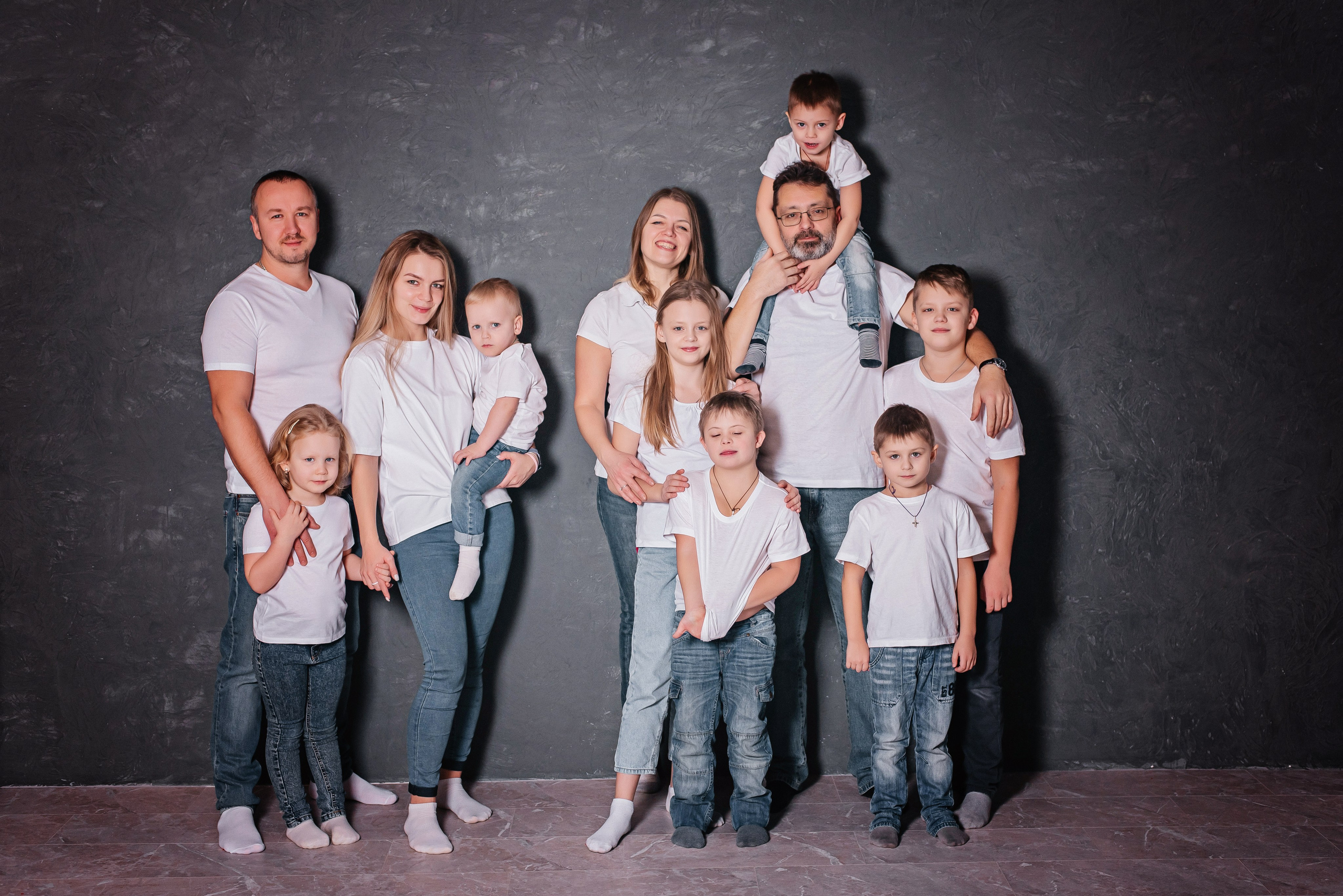 Виктория в студии. Детский и семейный фотограф выпускной альбом Приморско-Ахтарск