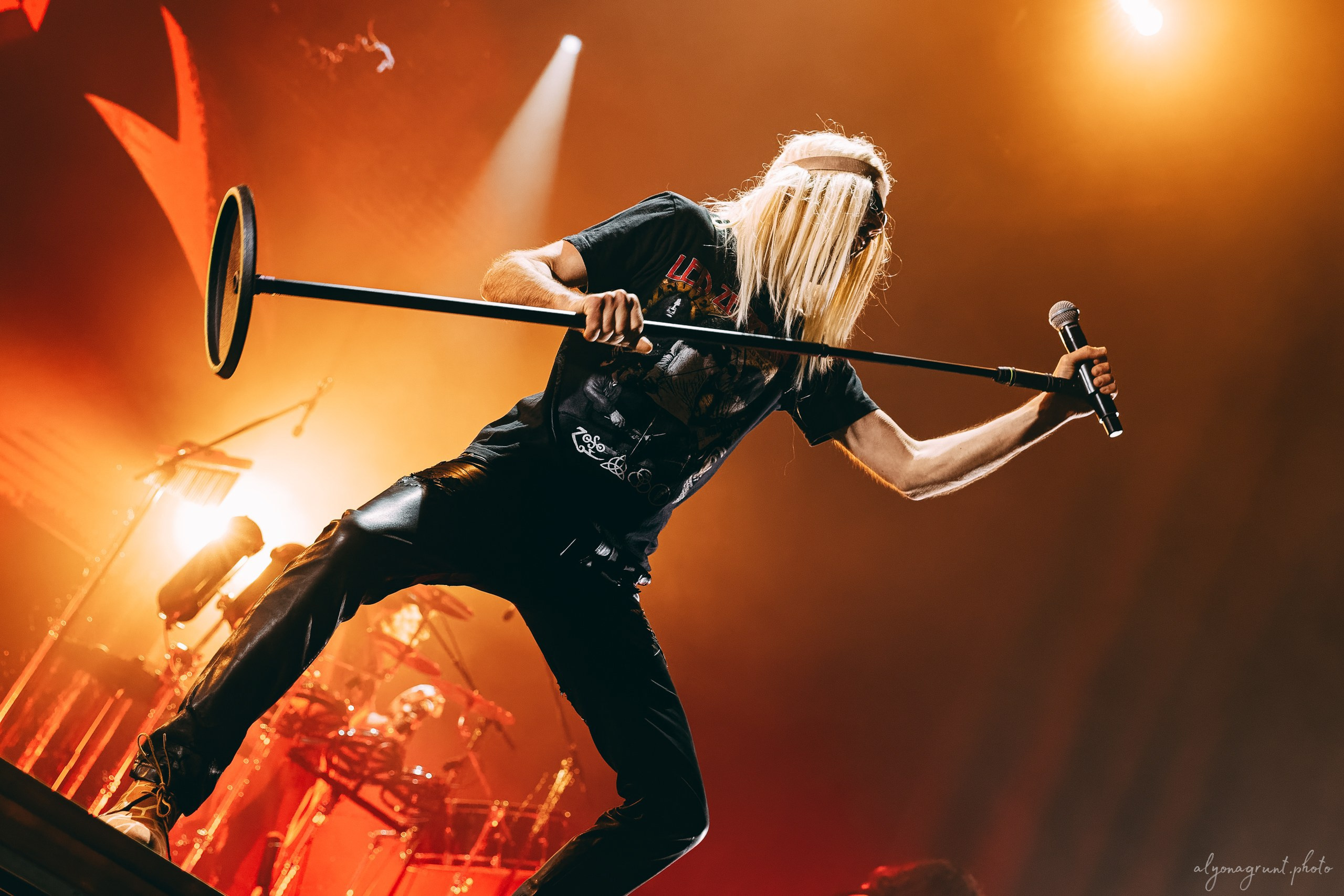 Багровый Фантомас Электрические жирафы