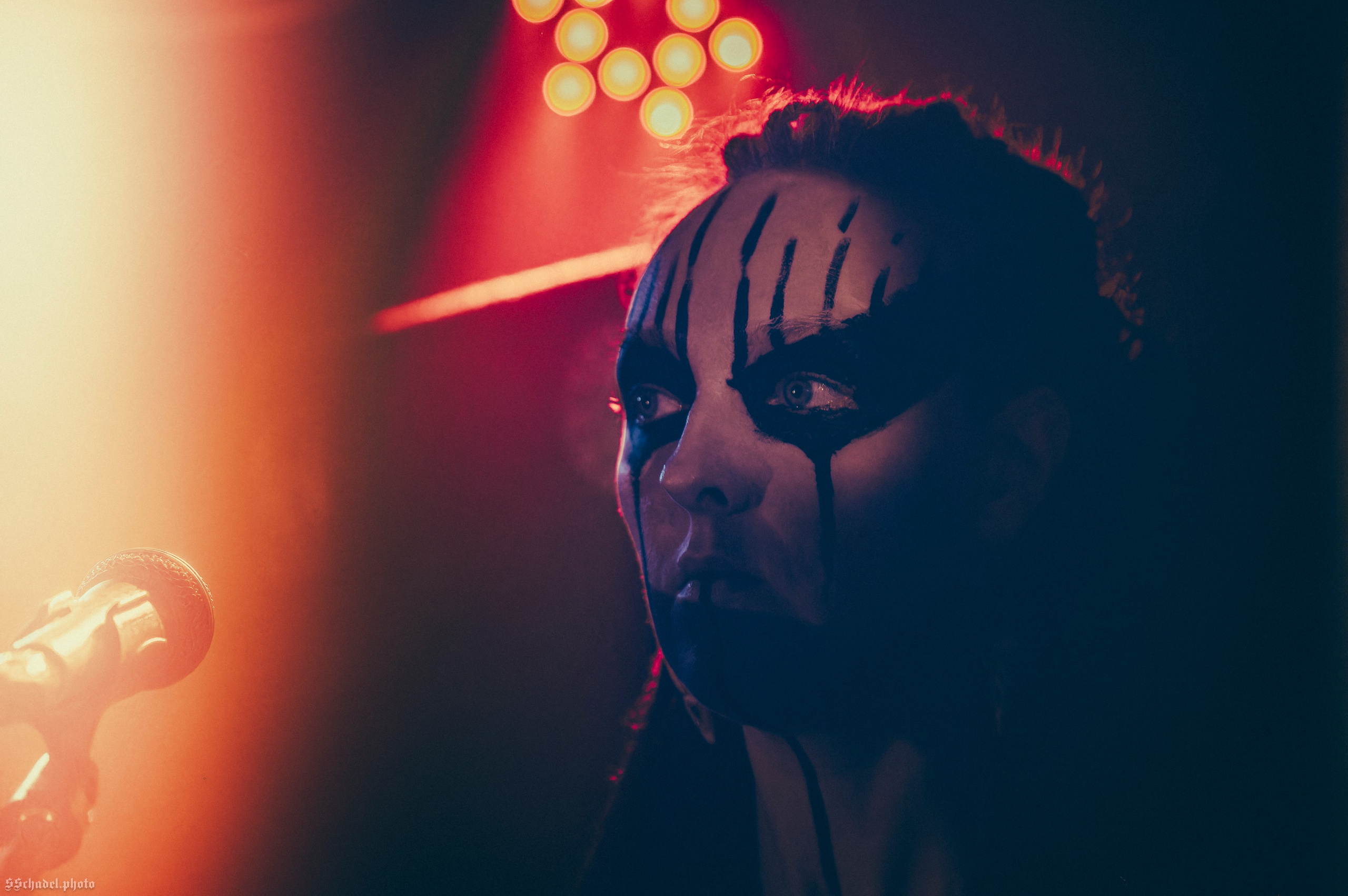 Frostlagte Måne 18.10.25. We will make everything metal!